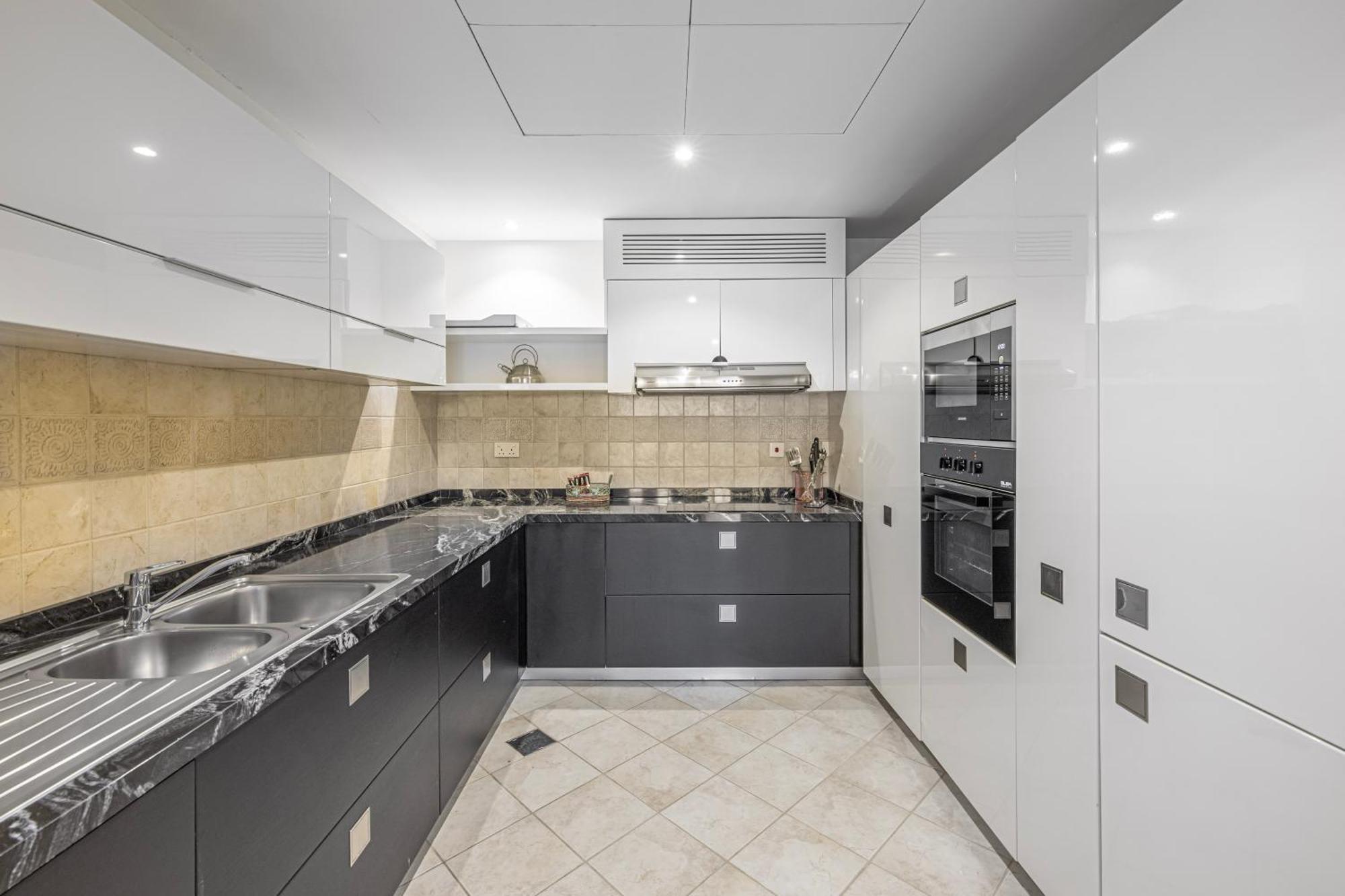 Apartment Beautiful 2br Study - Marina