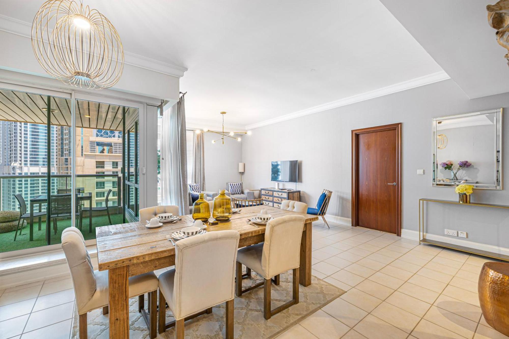 Beautiful 2br Study - Marina