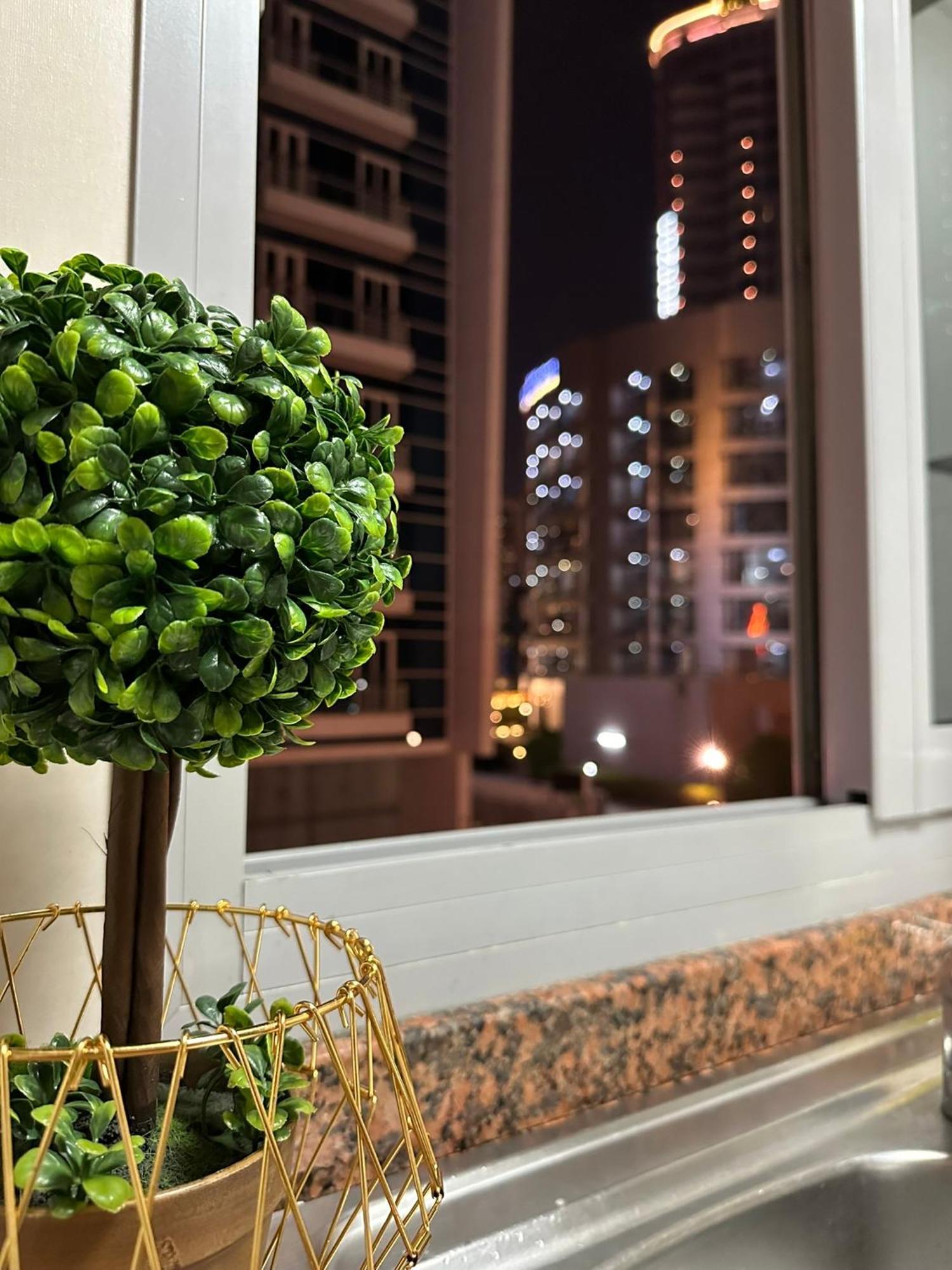 Apartment Elegant 10 Minutes From Marina Dubai