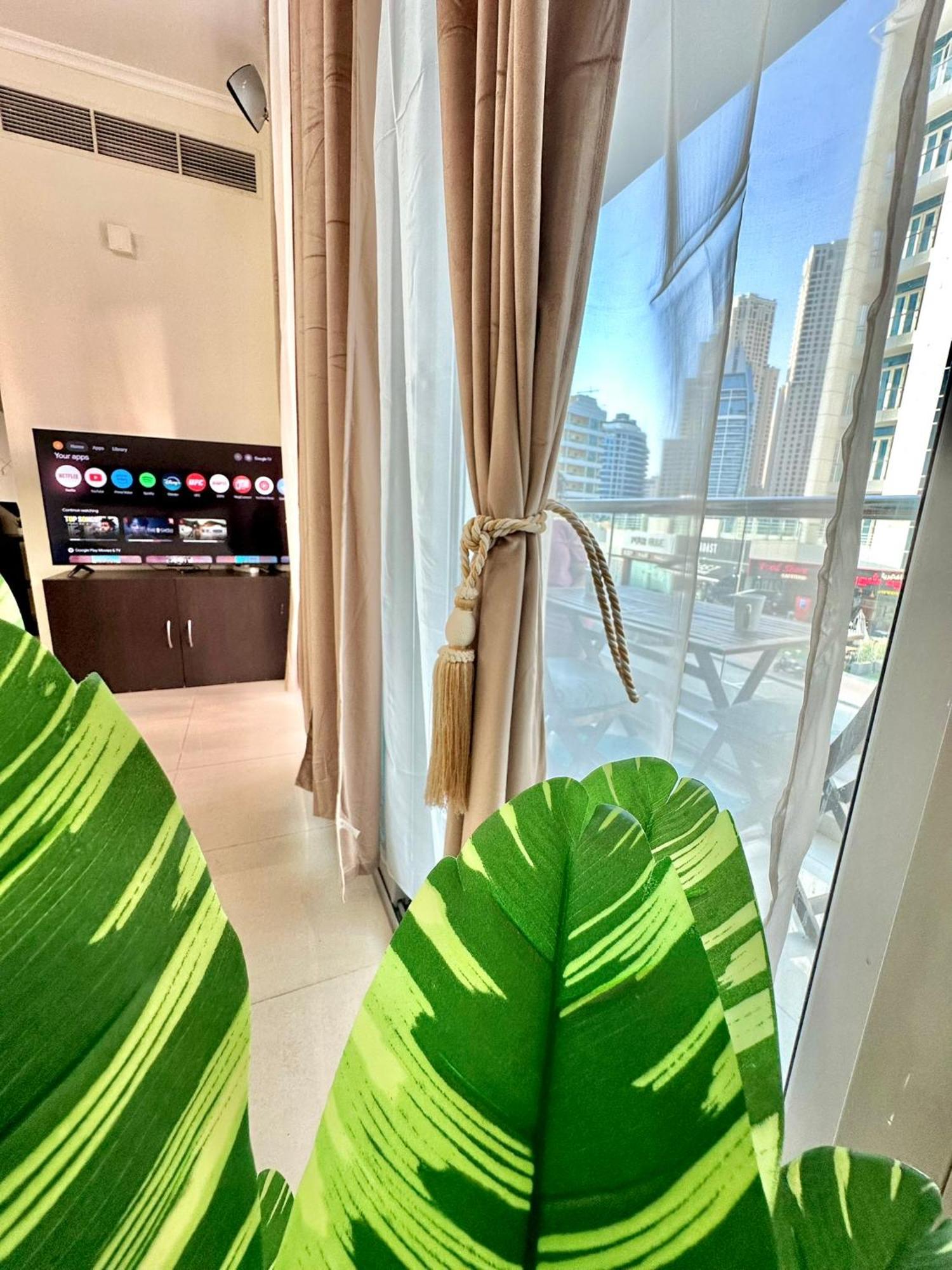 Apartment Elegant 10 Minutes From Marina