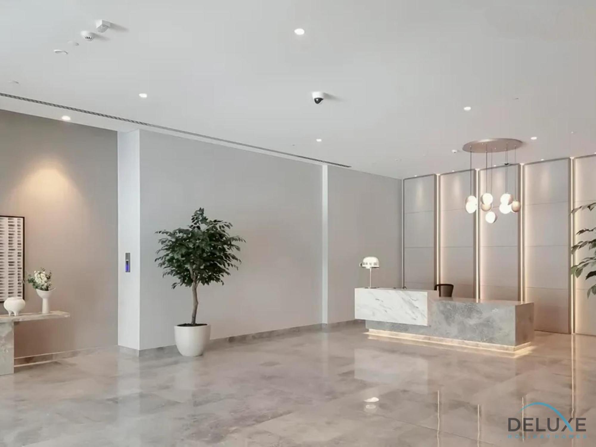 Luxurious 3br With Burj Khalifa View, Downtown By Deluxe Homes * Dubai