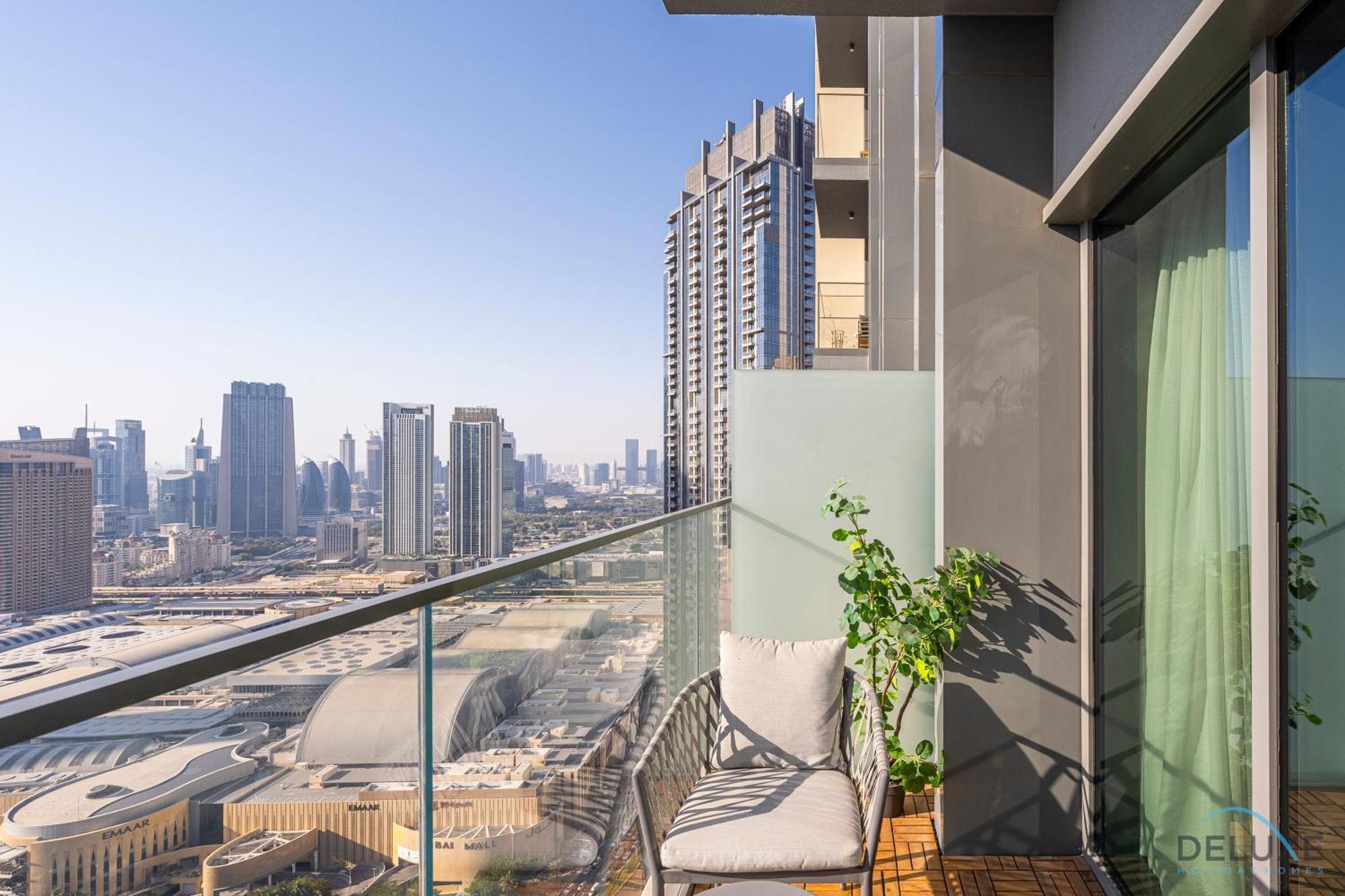 Luxurious 3br With Burj Khalifa View, Downtown By Deluxe Homes * Dubai
