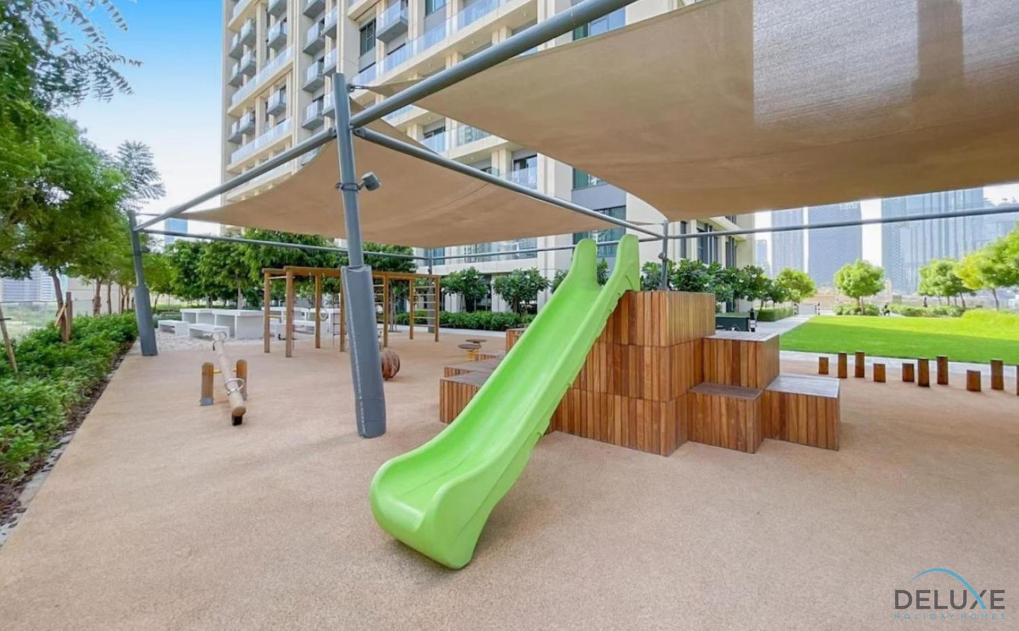 Luxurious 3br With Burj Khalifa View, Downtown By Deluxe Homes Dubai