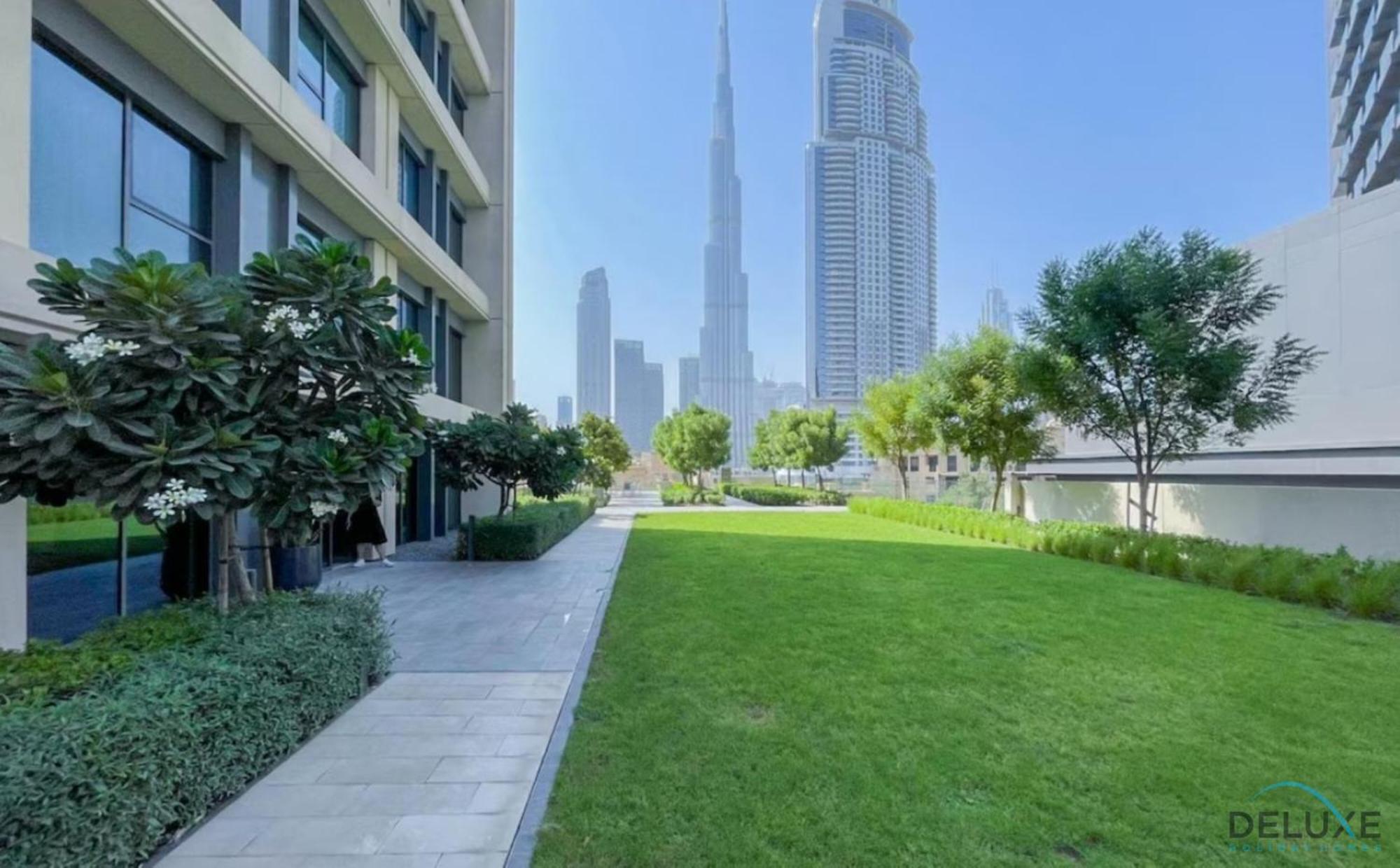 Luxurious 3br With Burj Khalifa View, Downtown By Deluxe Homes