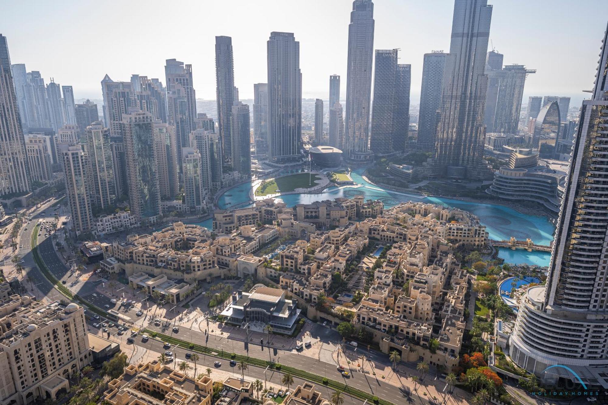 Luxurious 3br With Burj Khalifa View, Downtown By Deluxe Homes * Dubai