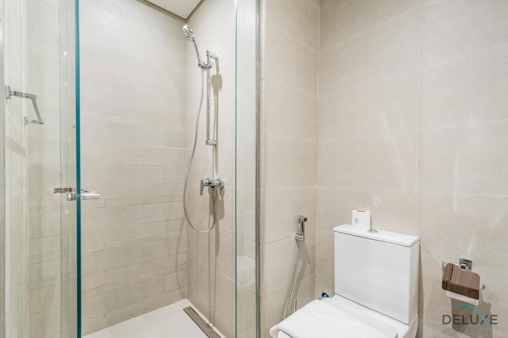 Alluring At Azizi Riviera 16, Al Merkadh By Deluxe Homes Apartment *