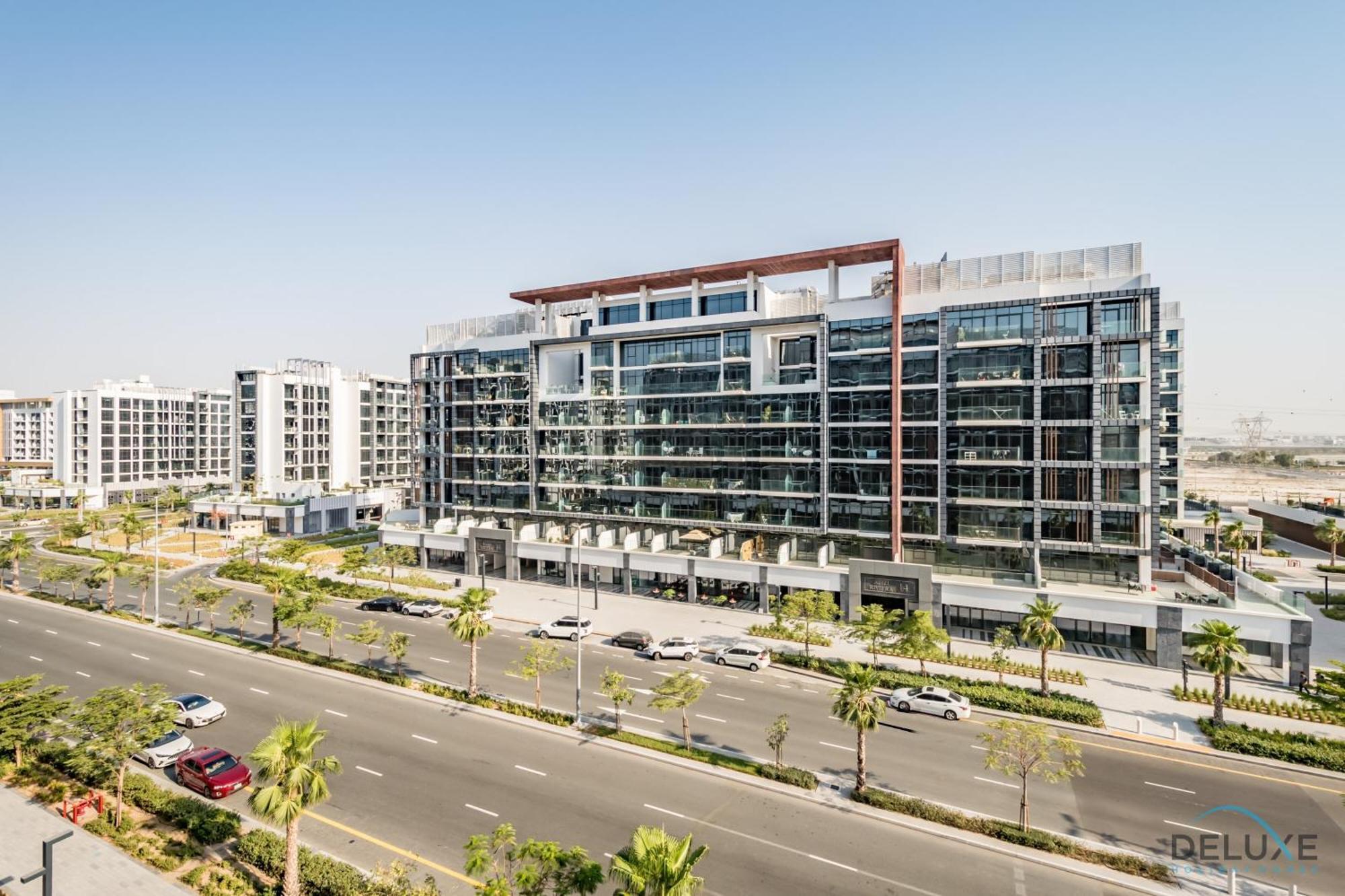 Apartment Alluring At Azizi Riviera 16, Al Merkadh By Deluxe Homes *