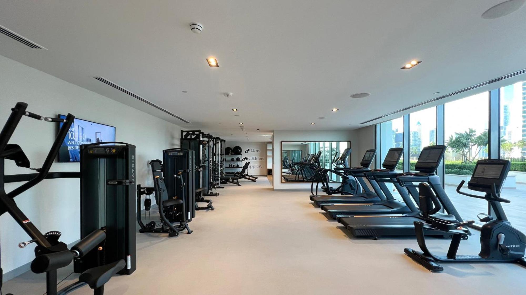 Burj Crown - Sky High, Downtown Ocean View, Opposite Mall Apartment *