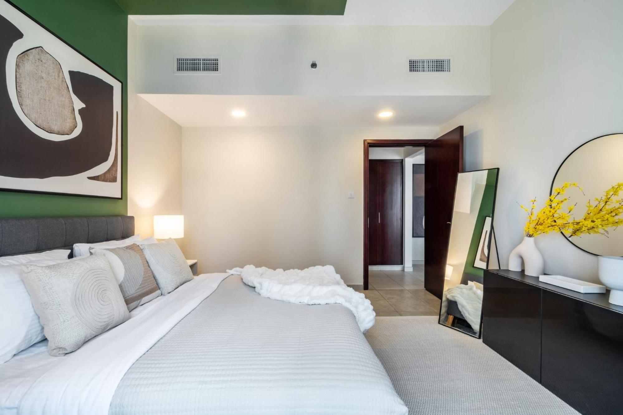 The Smart Concierge - Lakeshore Jlt Apartment Dubai