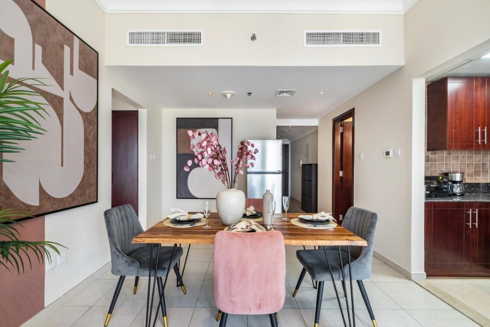 The Smart Concierge - Lakeshore Jlt Apartment Dubai