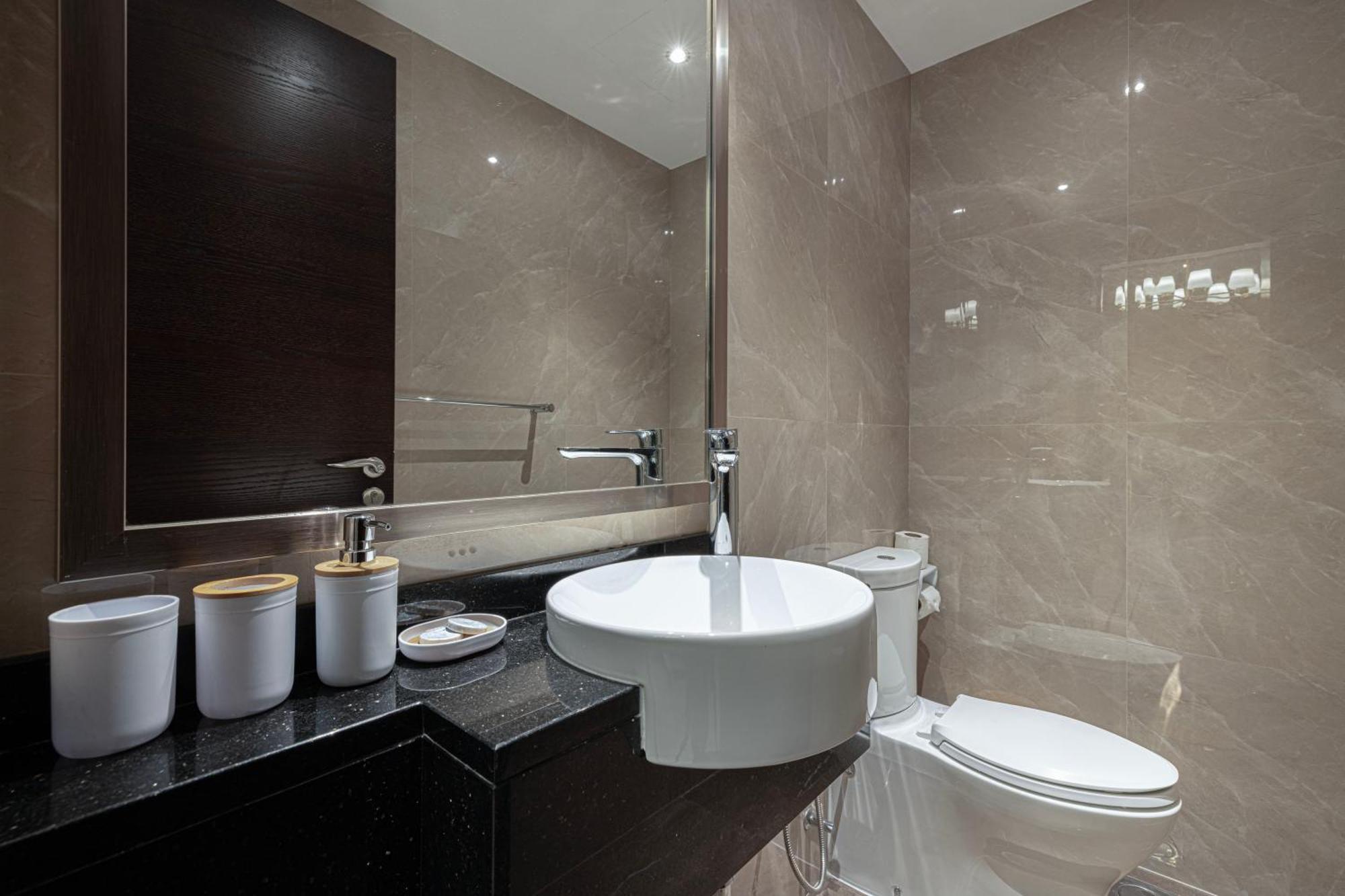 Apartment Luxurious Downtown Oasis By Burj Khalifa And Mall