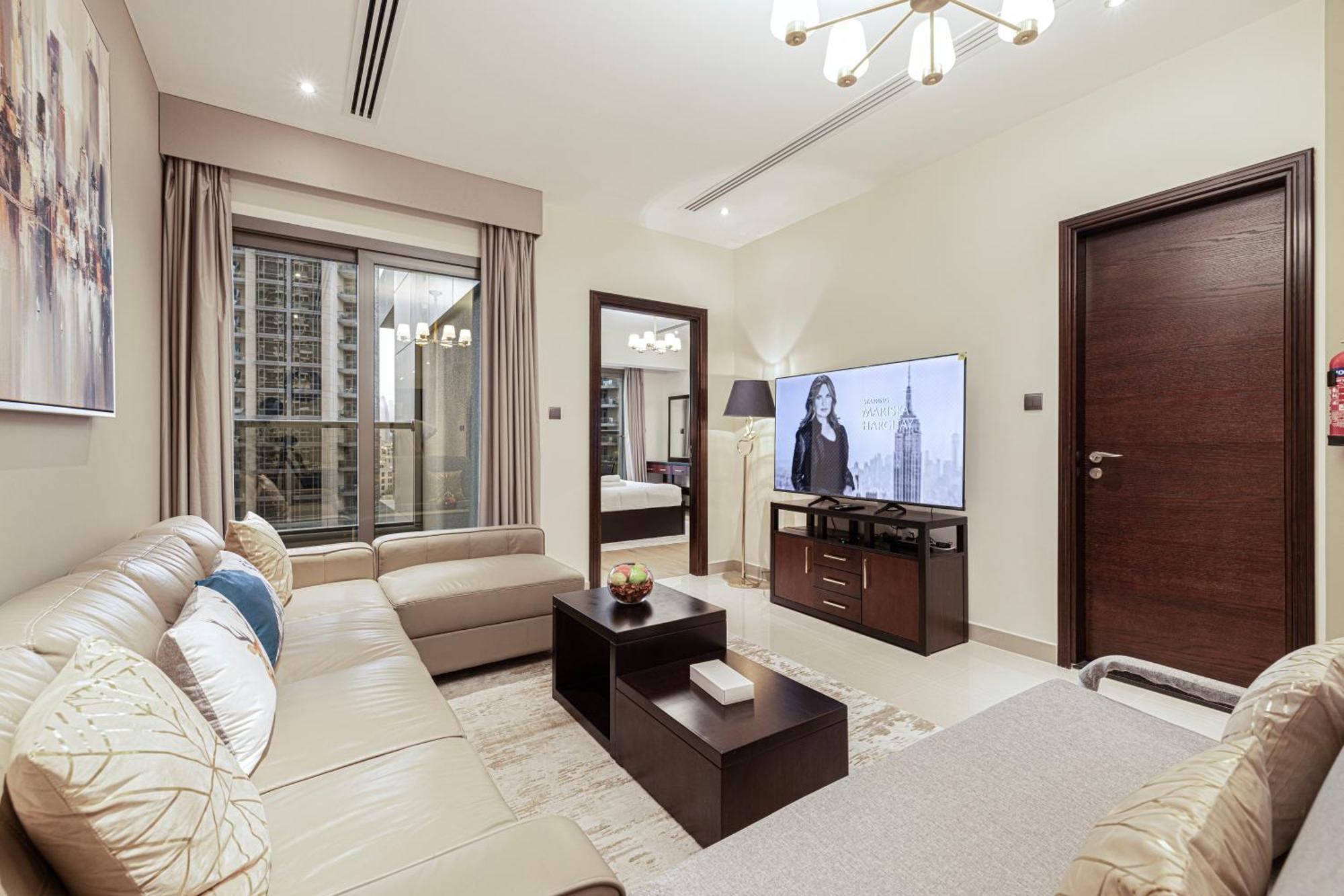 Luxurious Downtown Oasis By Burj Khalifa And Mall Apartment *