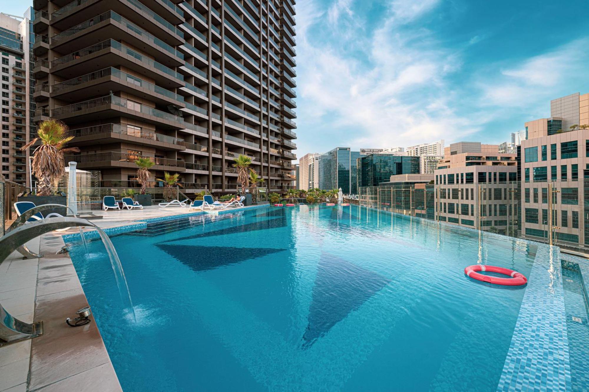 Luxurious Downtown Oasis By Burj Khalifa And Mall Dubai