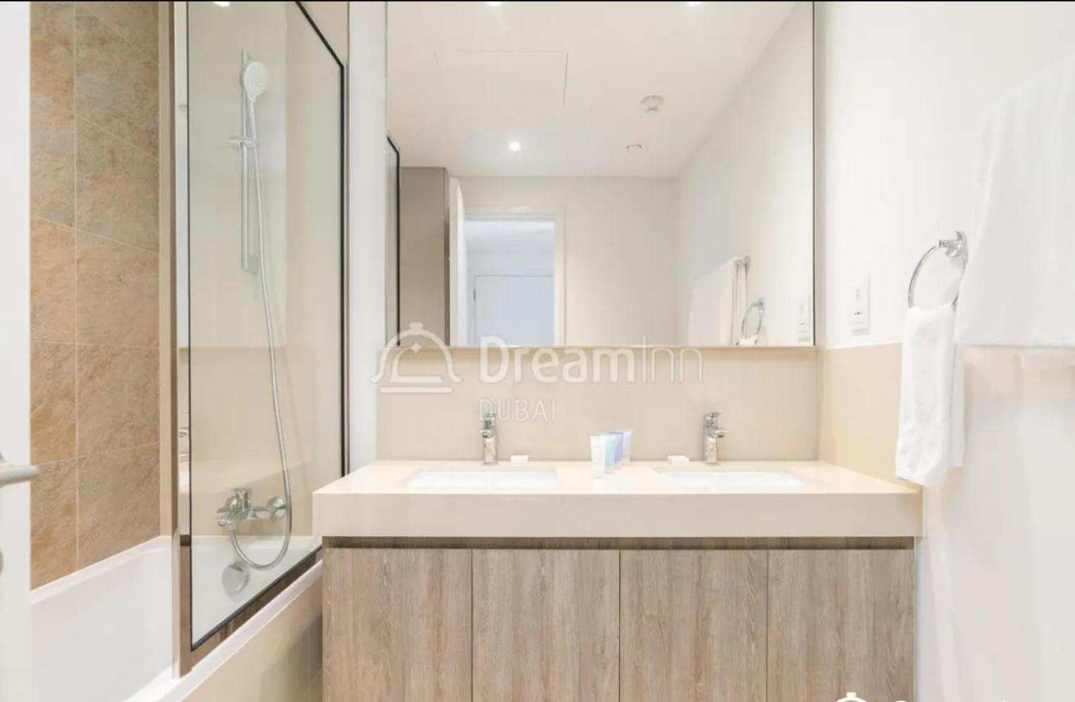 Downtown Views Mall 2-bedroom Haven Apartment Dubai