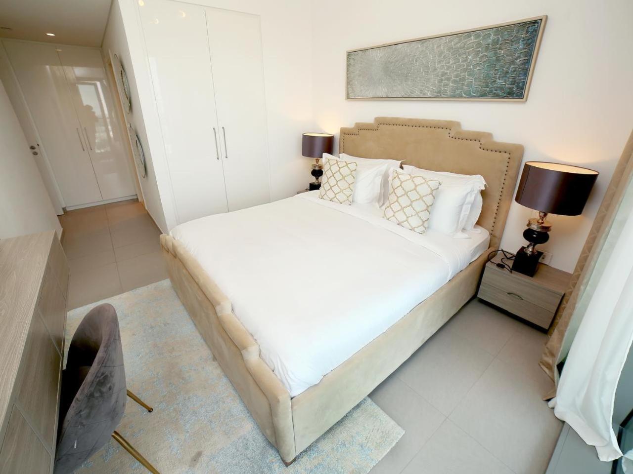 Downtown Views Mall 2-bedroom Haven