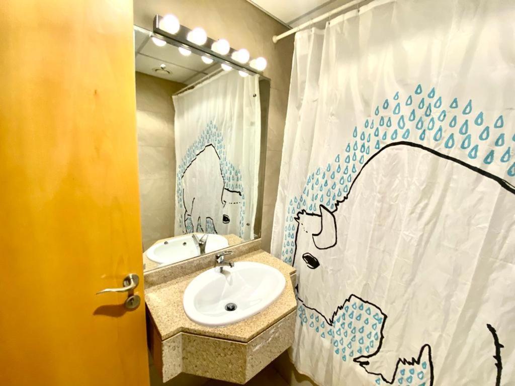 Apartment Spacious For Girls In Marina فتيات فقط