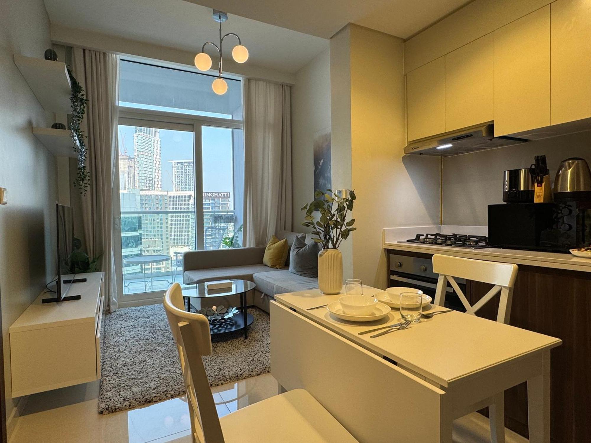 Apartment Luxe | 1br | Close To Burj Khalifa & Mall *