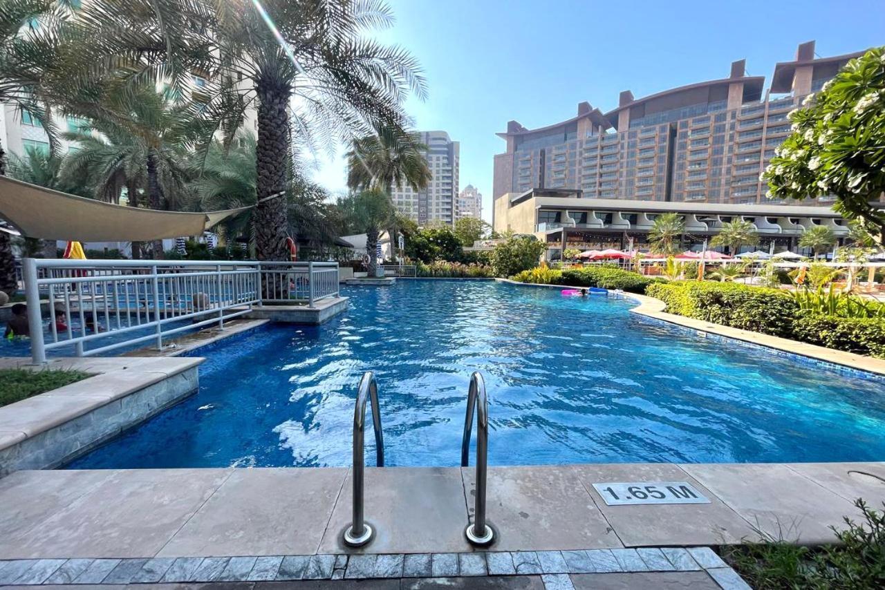 Exquisite 1br With Private In Palm Jumeirah Apartment Dubai