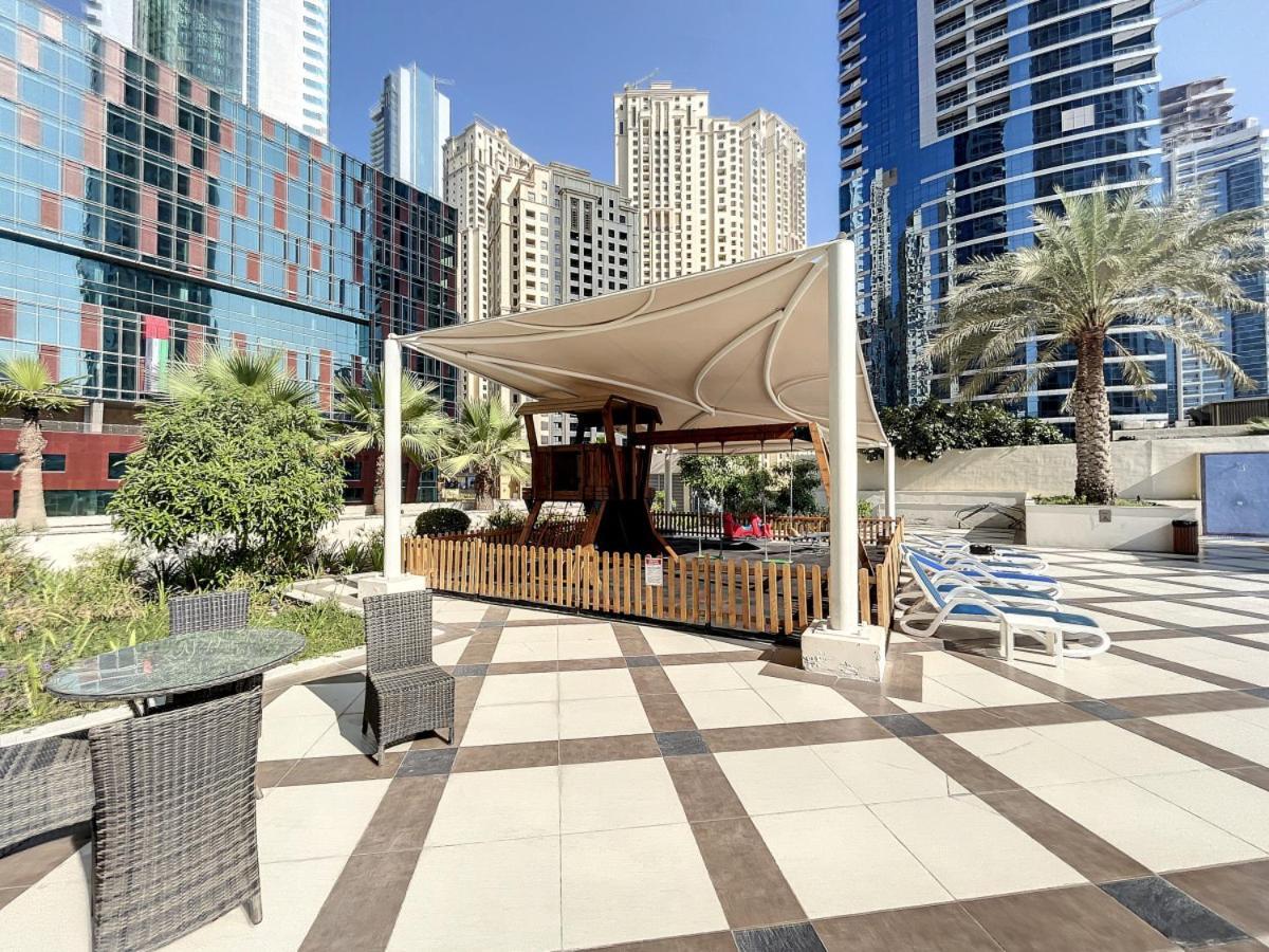 Apartment Bay - Enticing Two Bedroom *