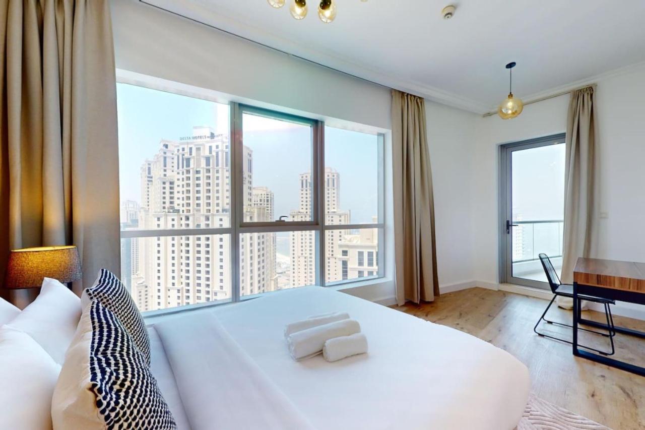 Bay - Enticing Two Bedroom Apartment Dubai