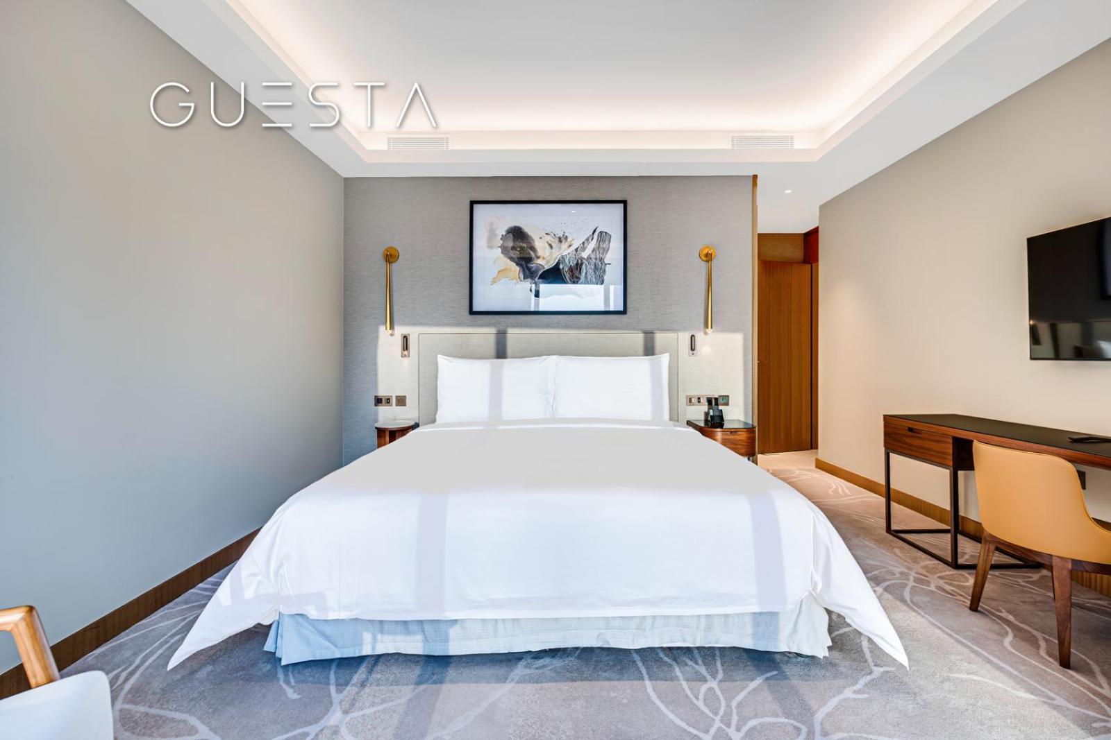 Address Residences Opera, Downtown Apartment