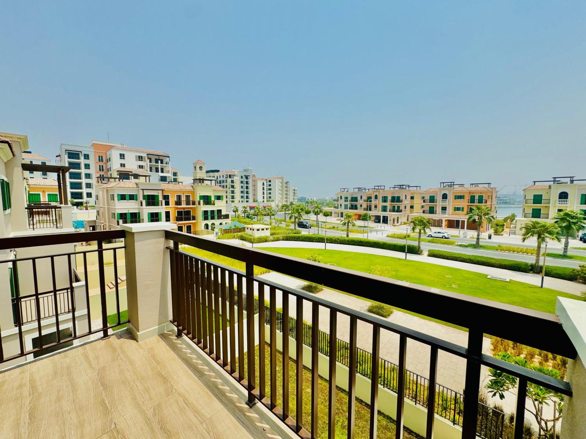 Venduras - Spacious 4-bedroom Luxury In La Mer, * Dubai
