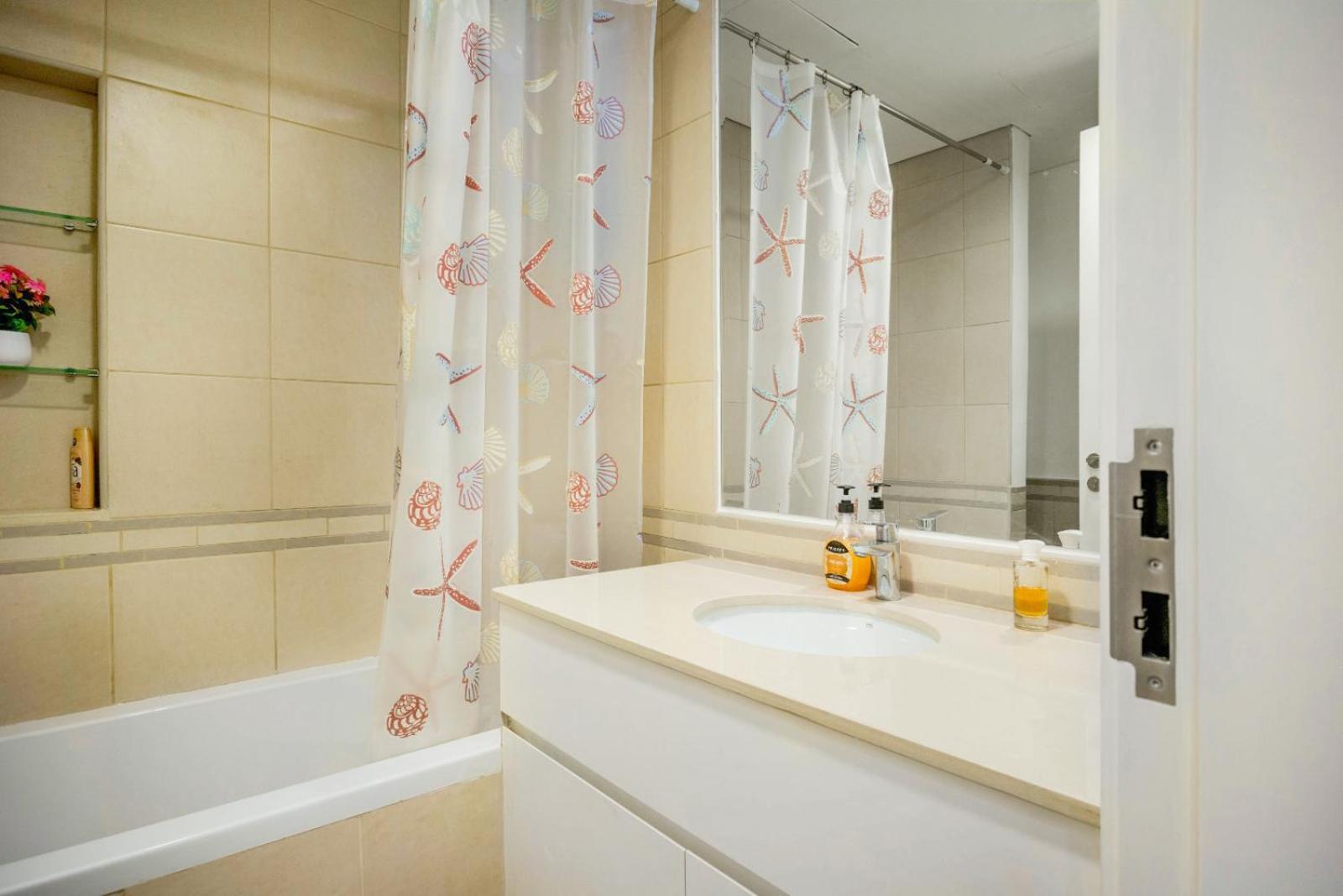 Apartment Beautiful - Town Square Dubai