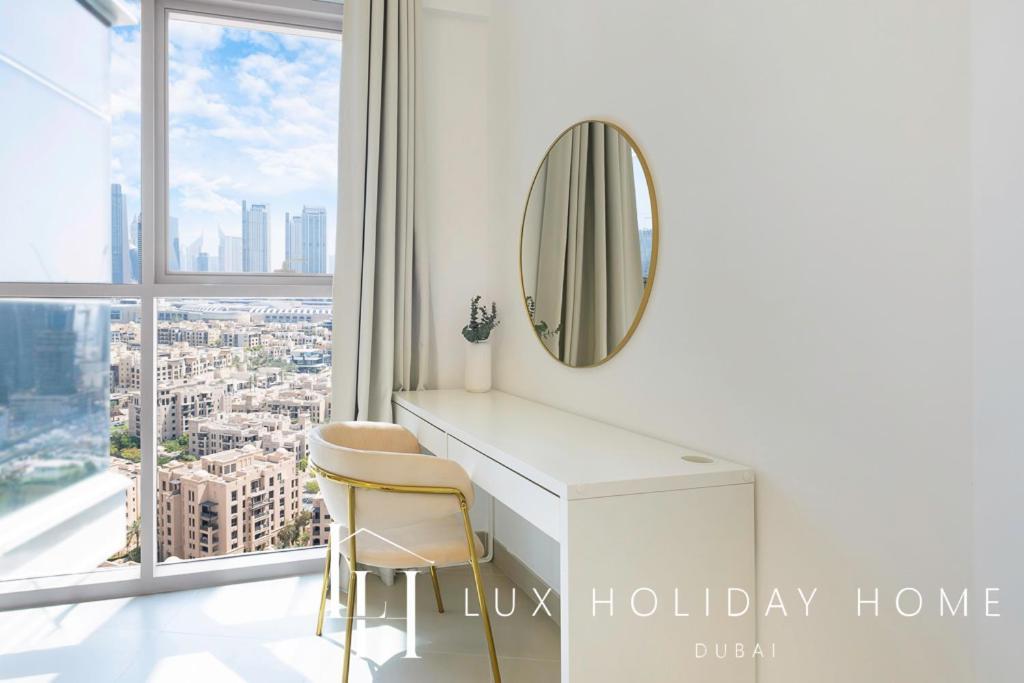 Lux The Executive Burj Khalifa View Apartment *