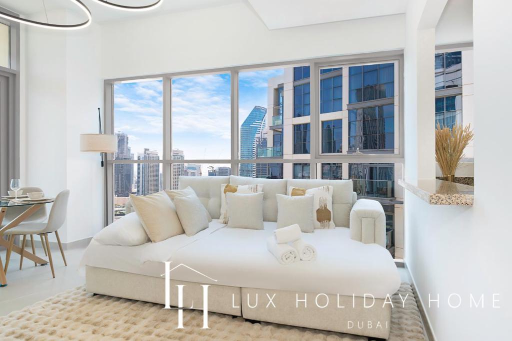 Lux The Executive Burj Khalifa View Apartment Dubai