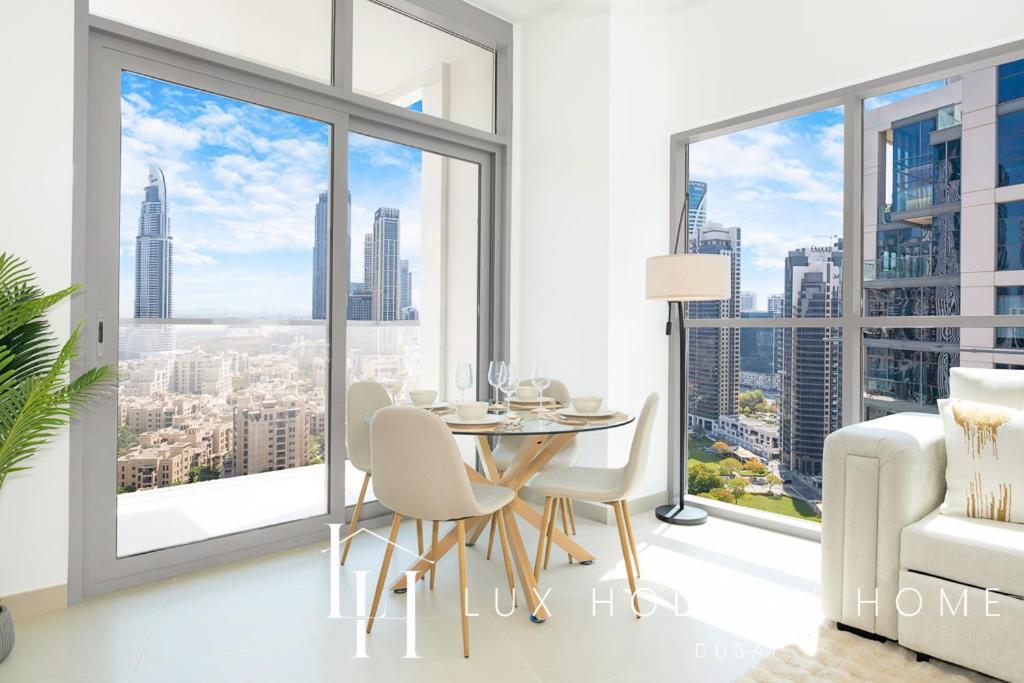 Lux The Executive Burj Khalifa View
