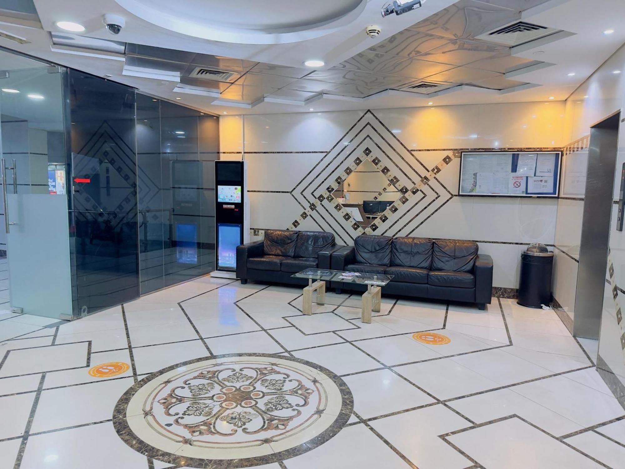 Apartment Super Deluxe 1 Bhk 2 Bath In With Pool & Gym