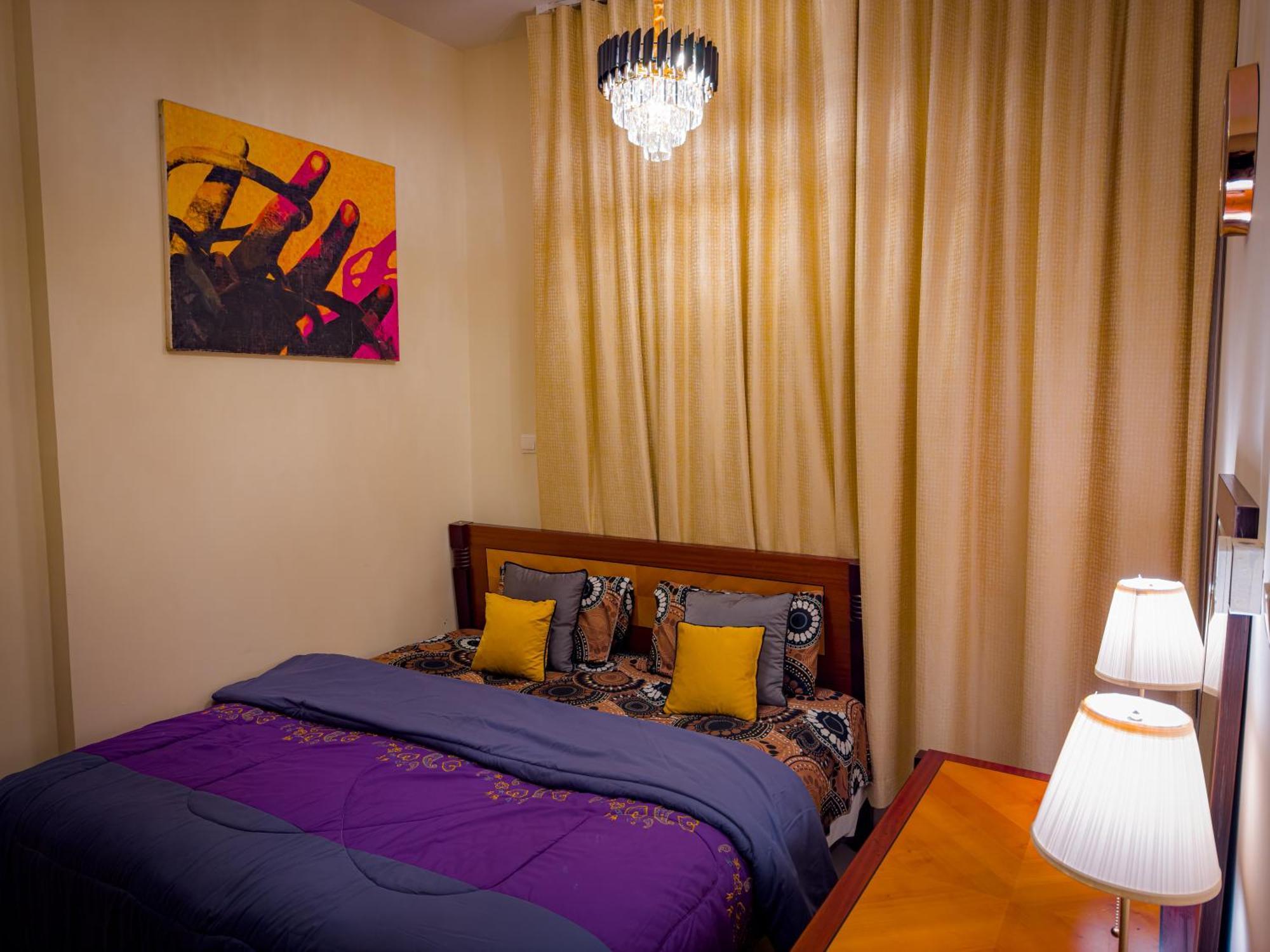 Super Deluxe 1 Bhk 2 Bath In With Pool & Gym Apartment *