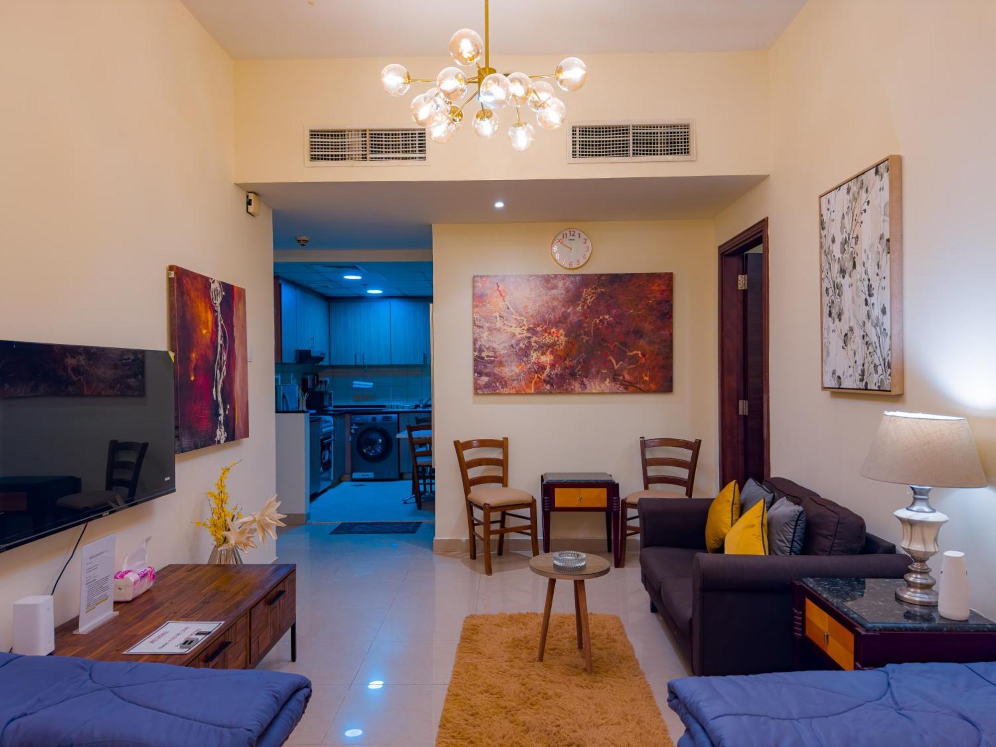 Super Deluxe 1 Bhk 2 Bath In With Pool & Gym Apartment *