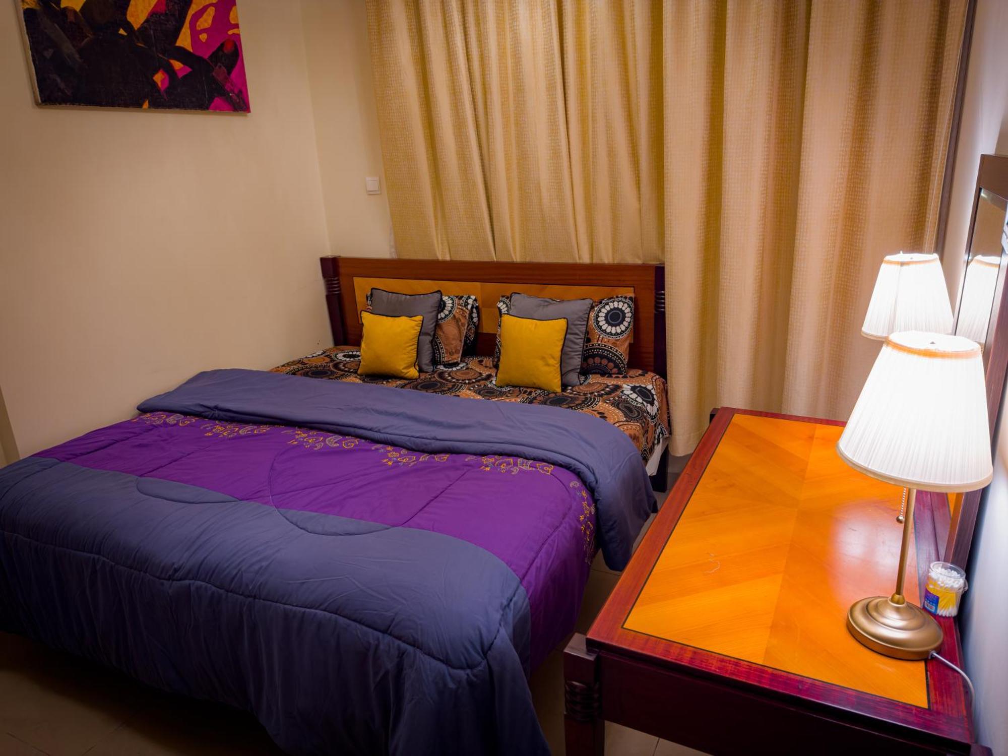 Super Deluxe 1 Bhk 2 Bath In With Pool & Gym *