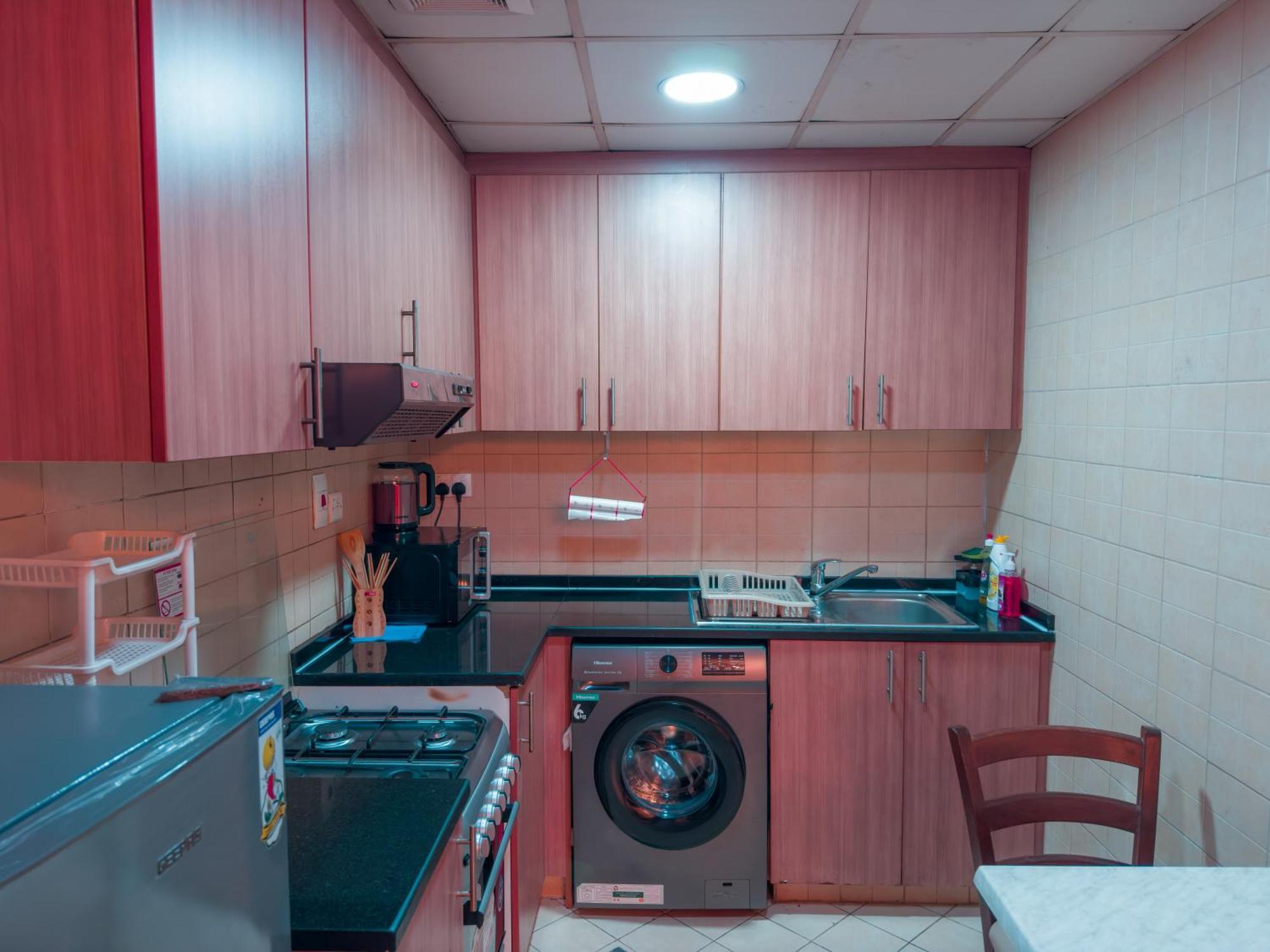 Super Deluxe 1 Bhk 2 Bath In With Pool & Gym * Dubai