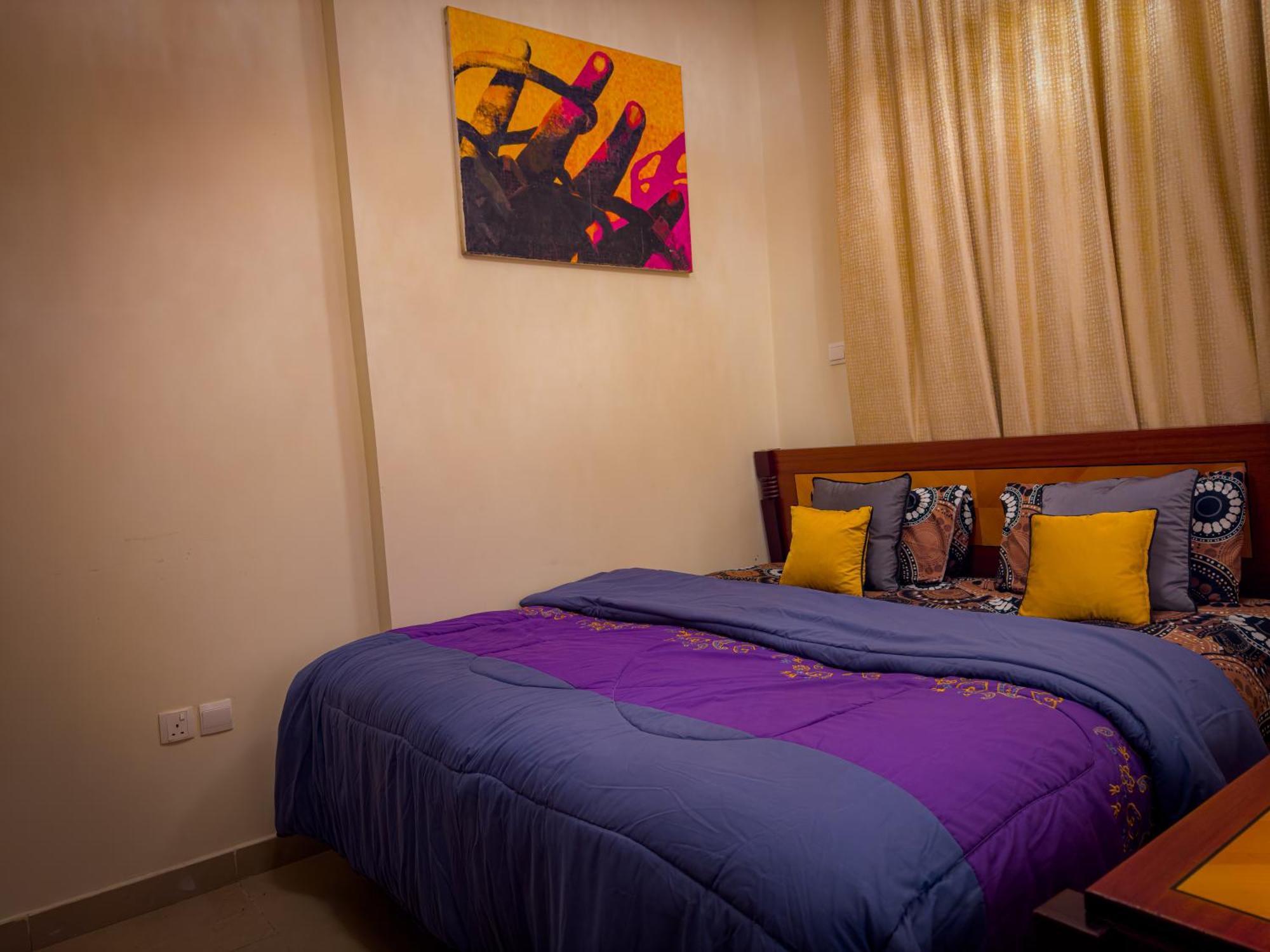 Super Deluxe 1 Bhk 2 Bath In With Pool & Gym *