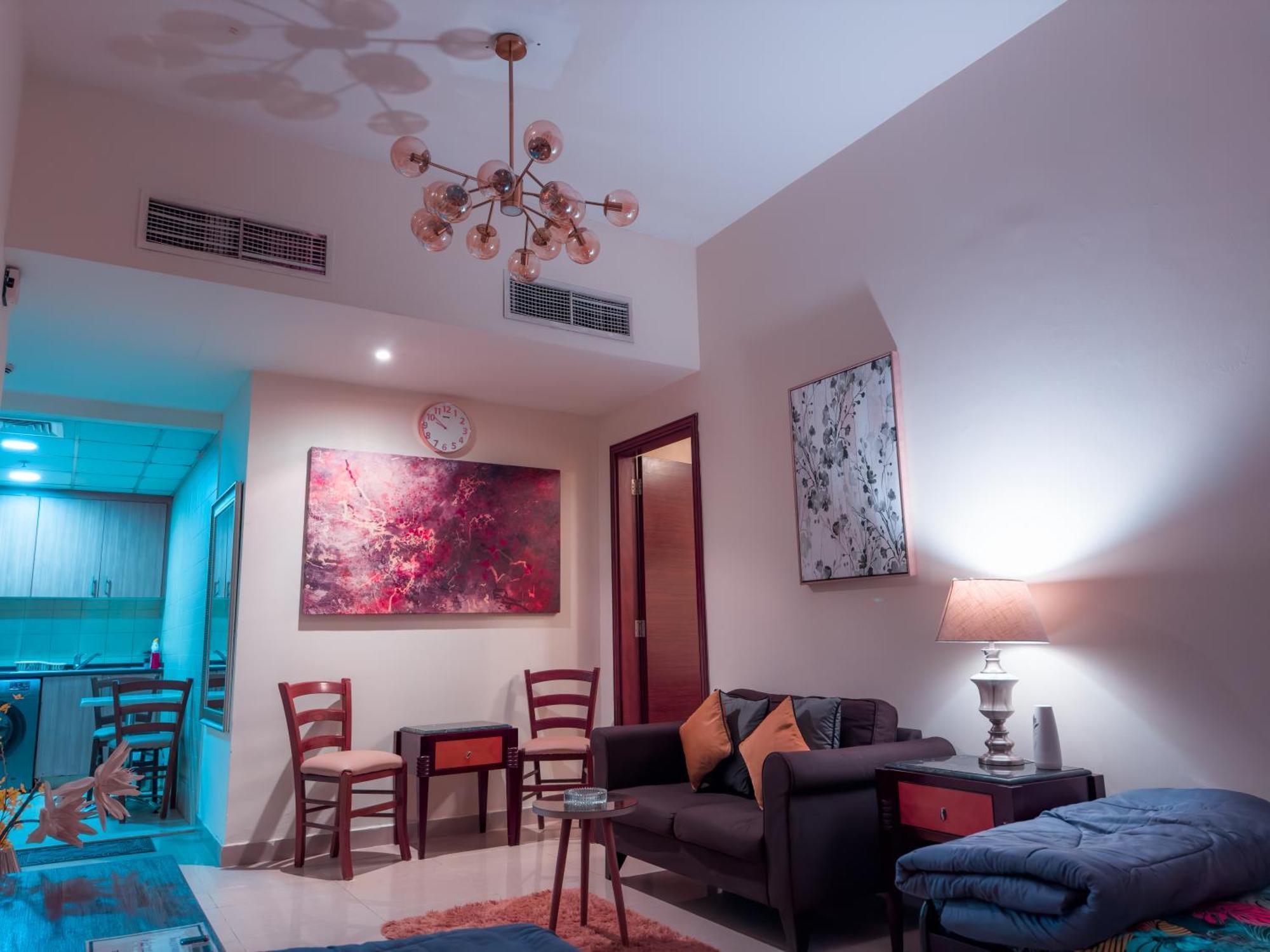 Super Deluxe 1 Bhk 2 Bath In With Pool & Gym * Dubai