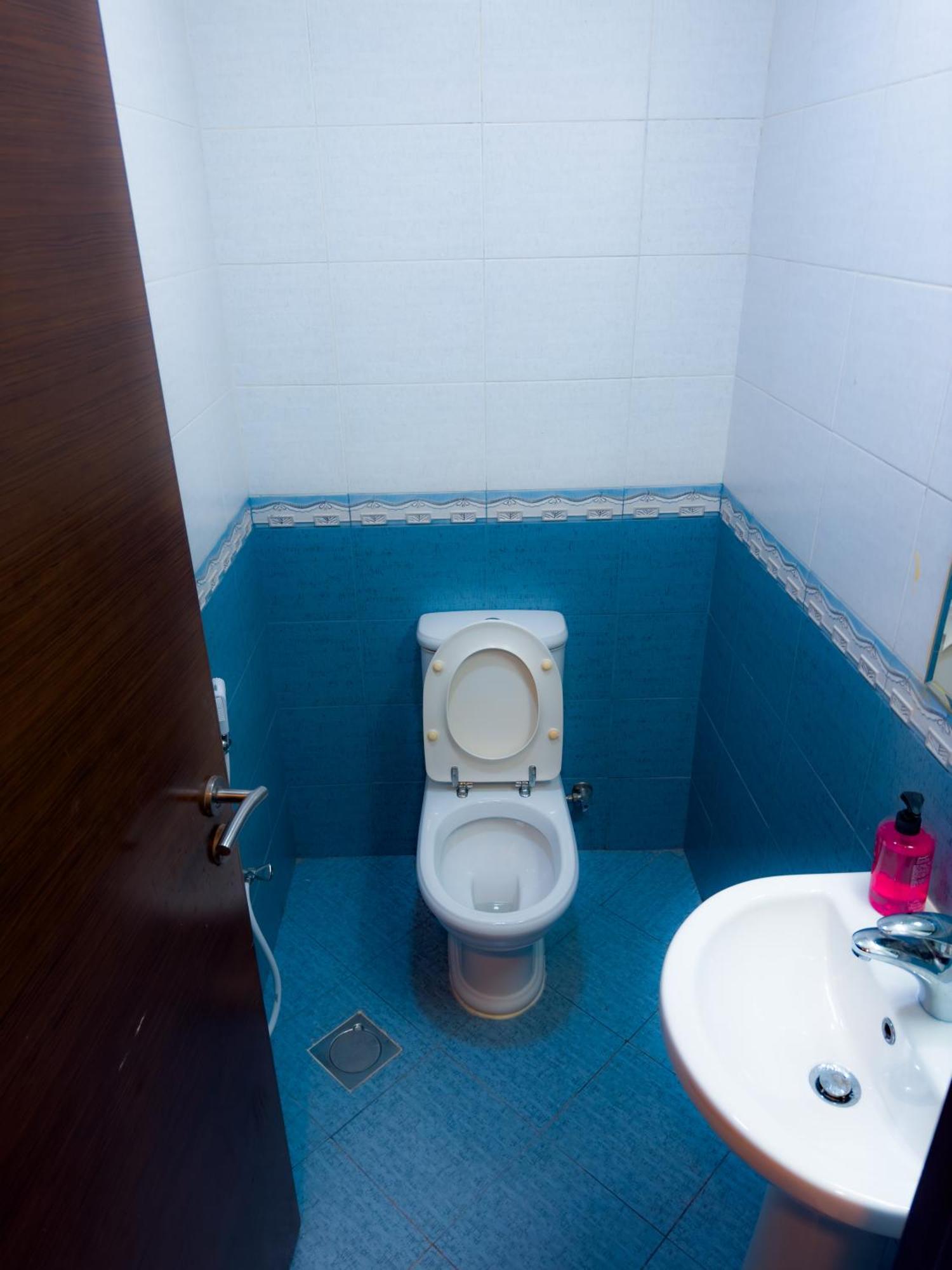 Super Deluxe 1 Bhk 2 Bath In With Pool & Gym
