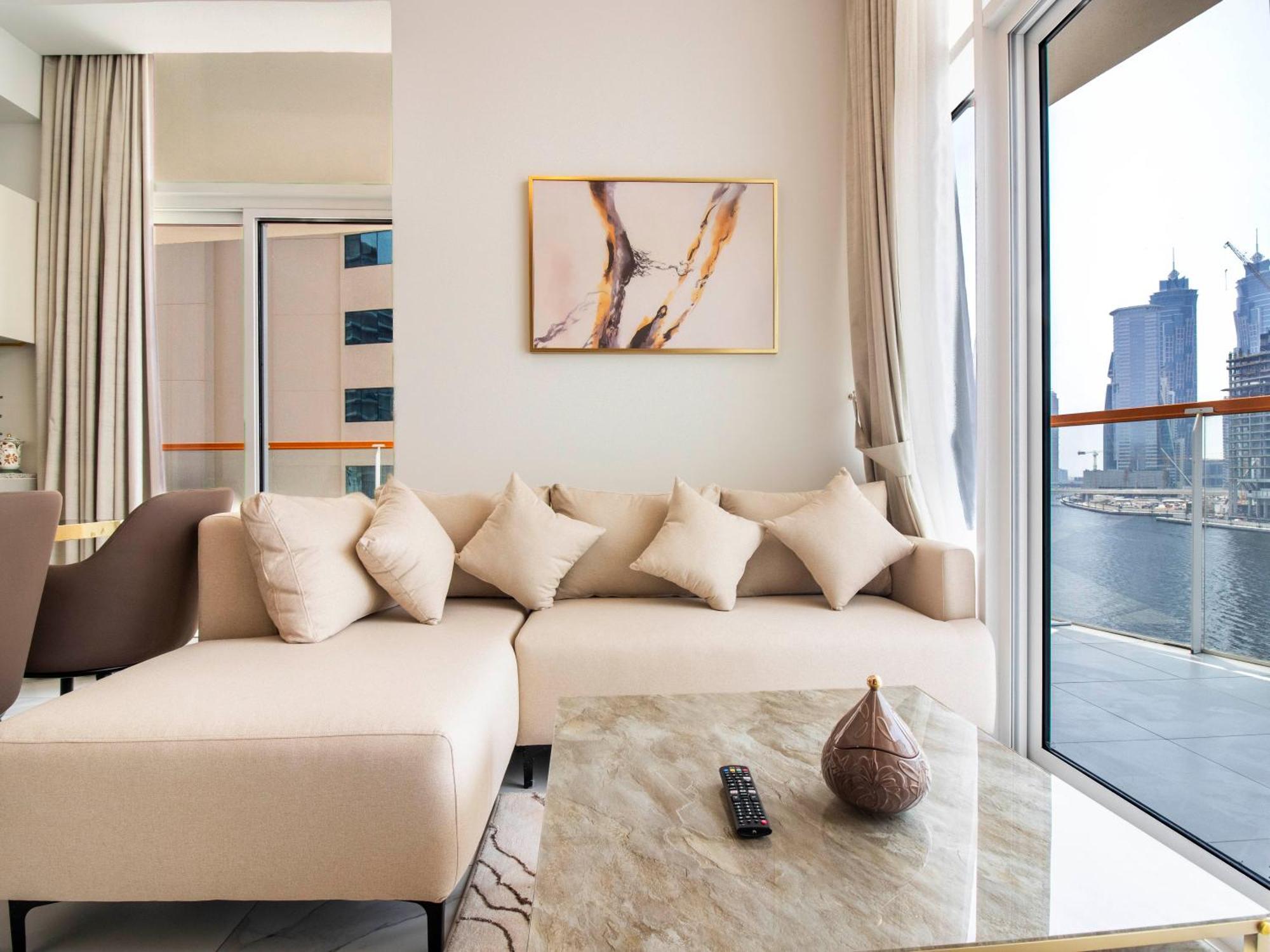 Elegant 2br Ensuite With Canal & Burj Khalifa View Dubai