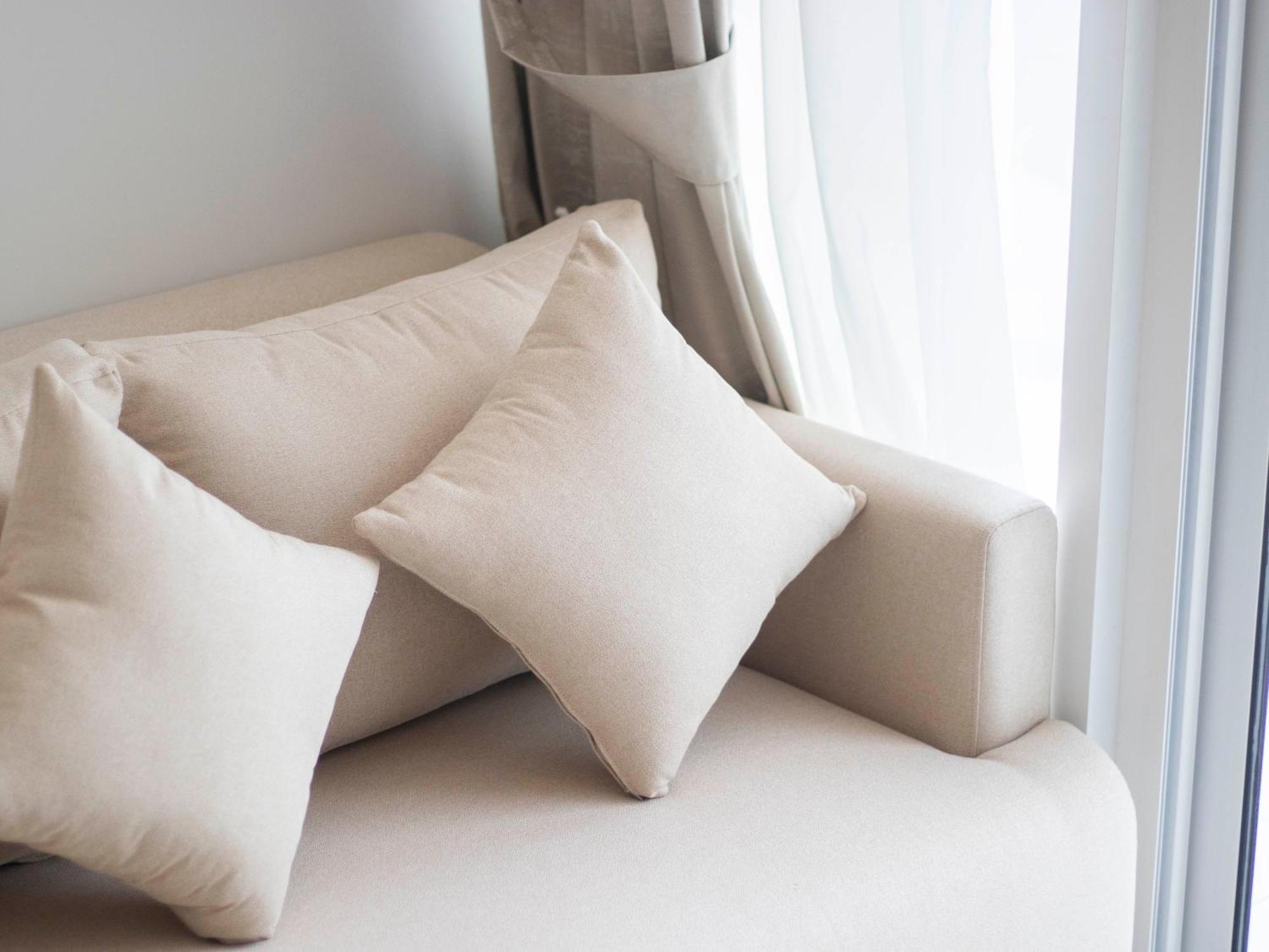 Elegant 2br Ensuite With Canal & Burj Khalifa View Apartment Dubai