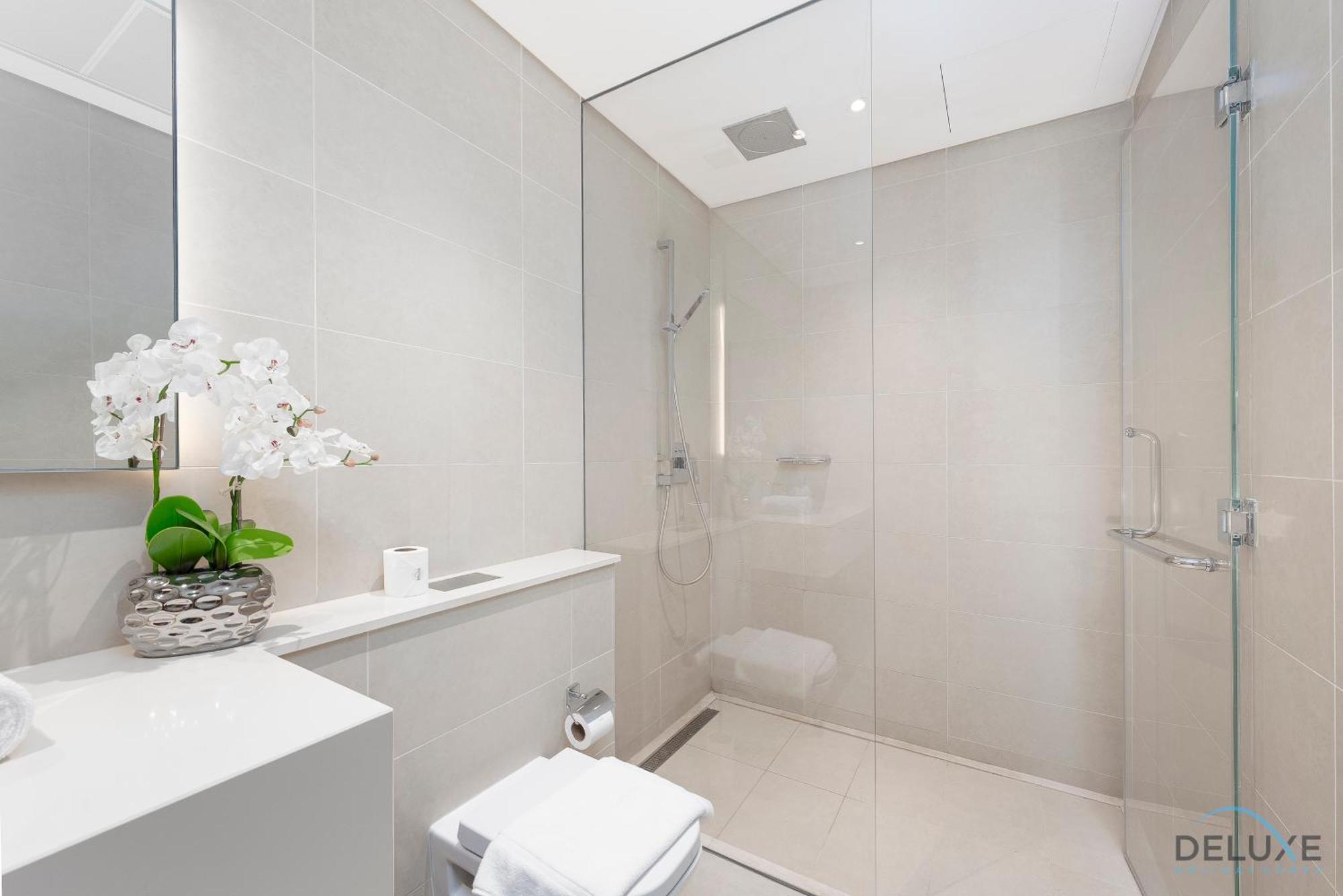 Chic 1br In The At Marina Gate 2, Marina By Deluxe Homes Apartment Dubai