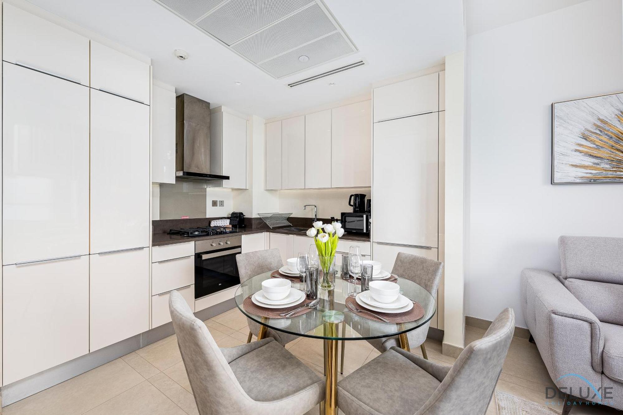 Chic 1br In The At Marina Gate 2, Marina By Deluxe Homes Dubai