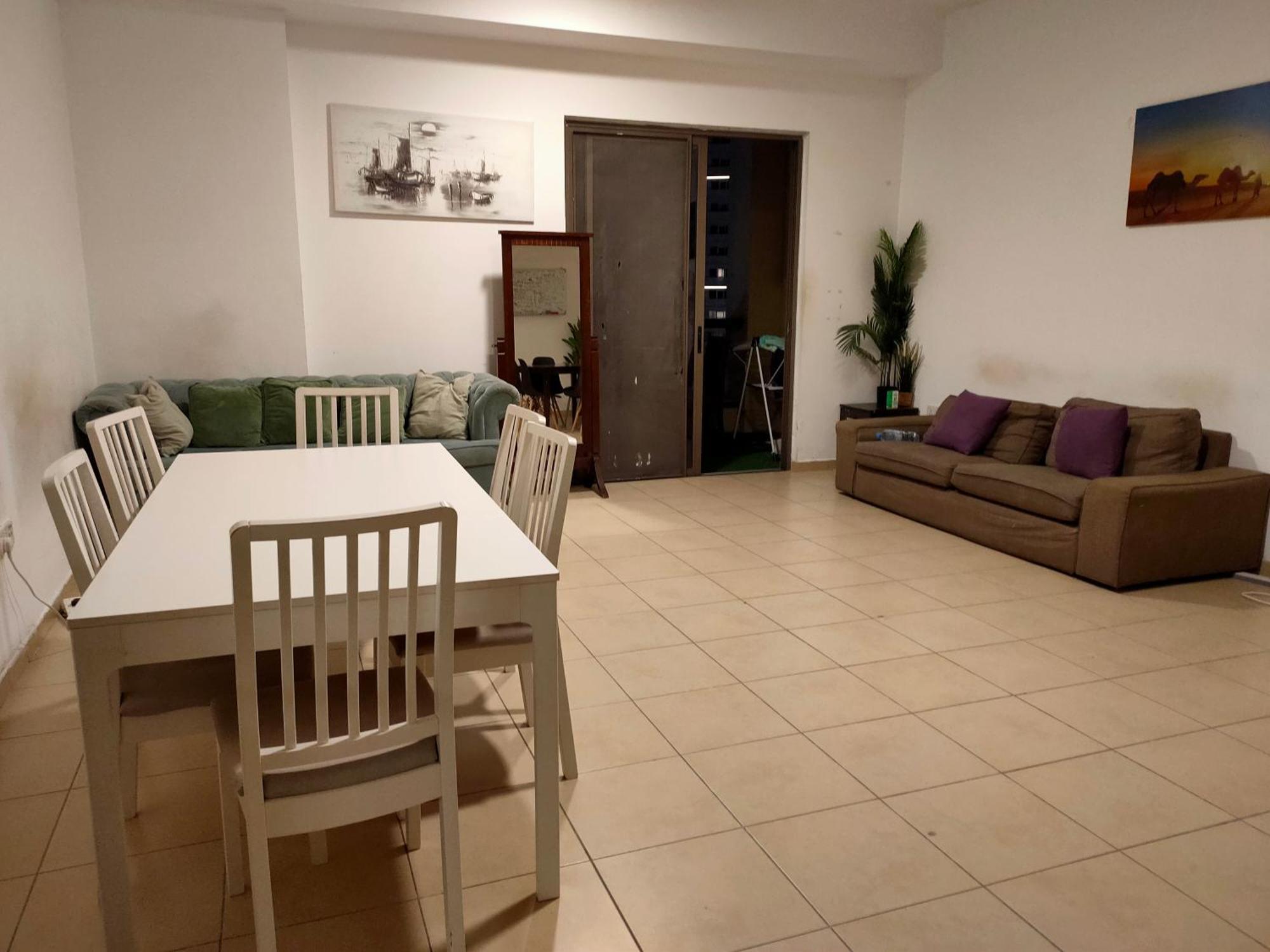Dxb Backpackers Hostel *