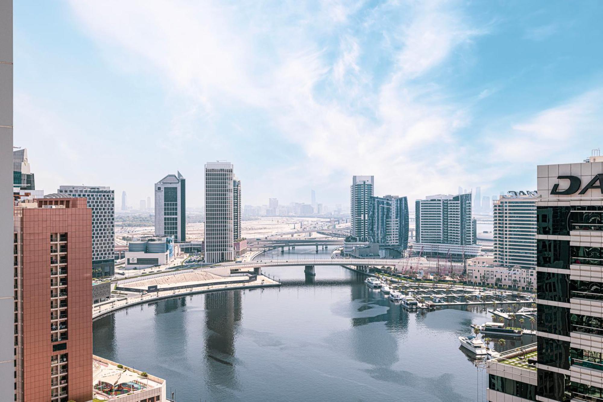 Luxe | 1br | Close To Burj Khalifa & Mall Apartment *