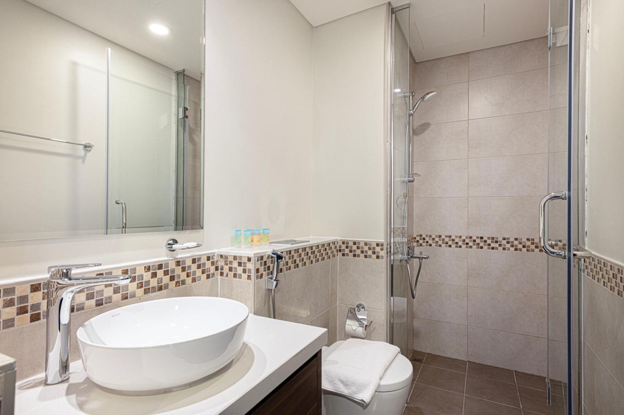 Apartment Luxe | 1br | Close To Burj Khalifa & Mall *