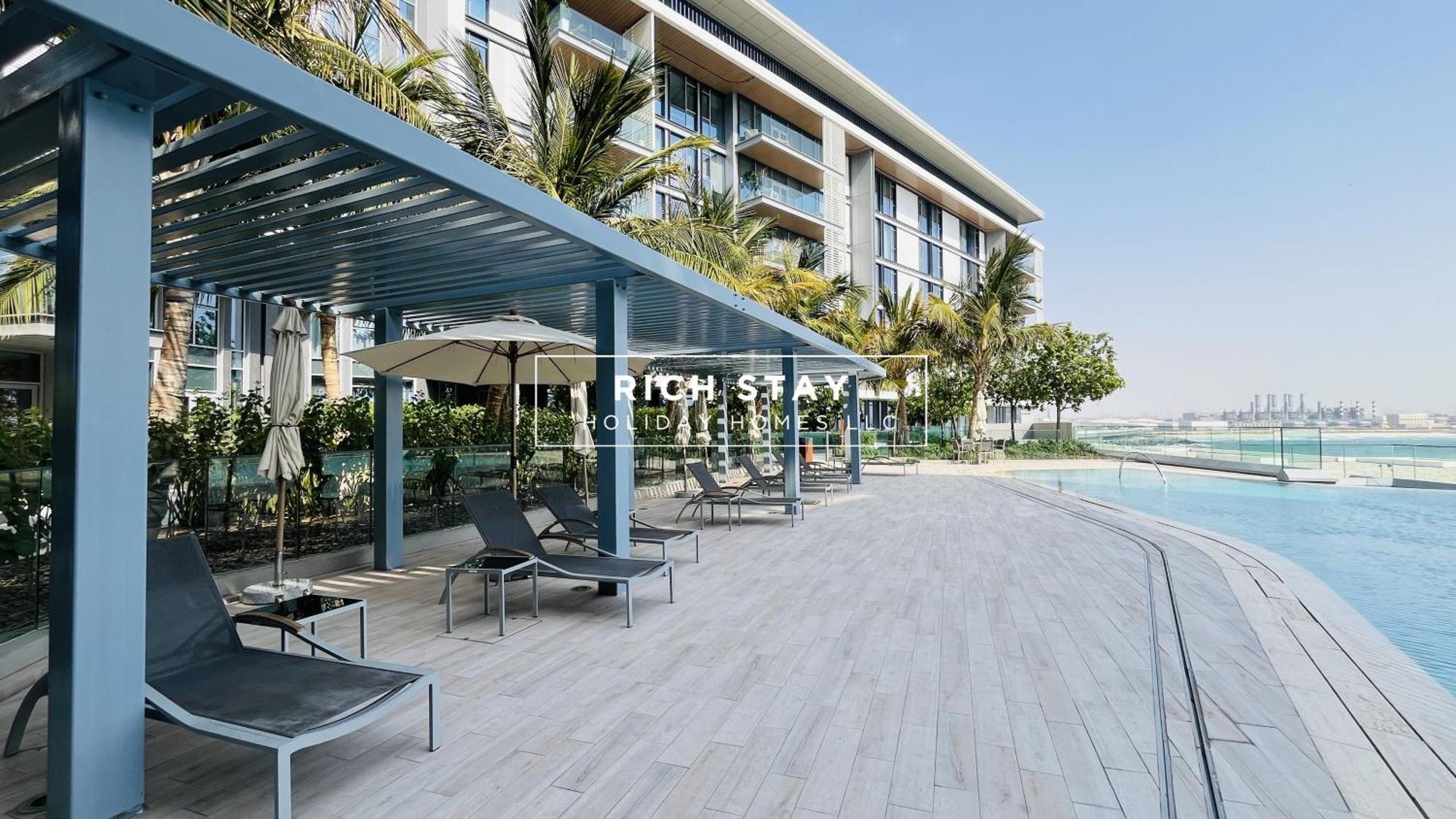 Crystal Clear 1br In Blue Waters With Ain View Apartment Dubai