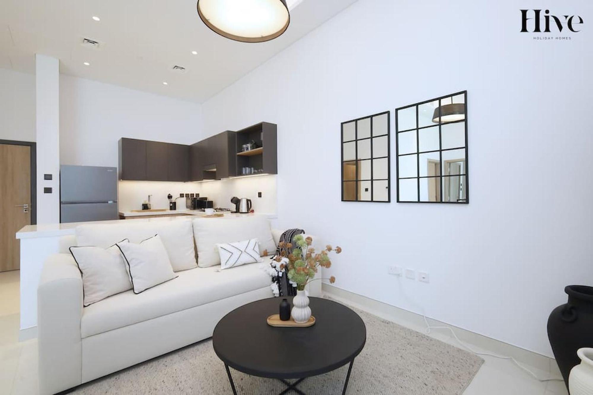 7 By Aurora 303 Apartment *