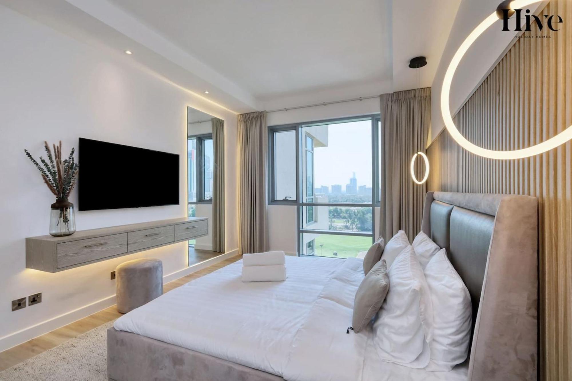 Luxury 3 Bedroom With Golf Course Views Dubai
