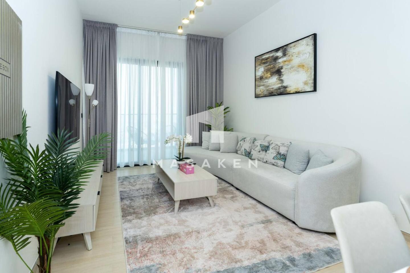 Spacious 2 Bedroom With Big Balcony In Jvc Dubai
