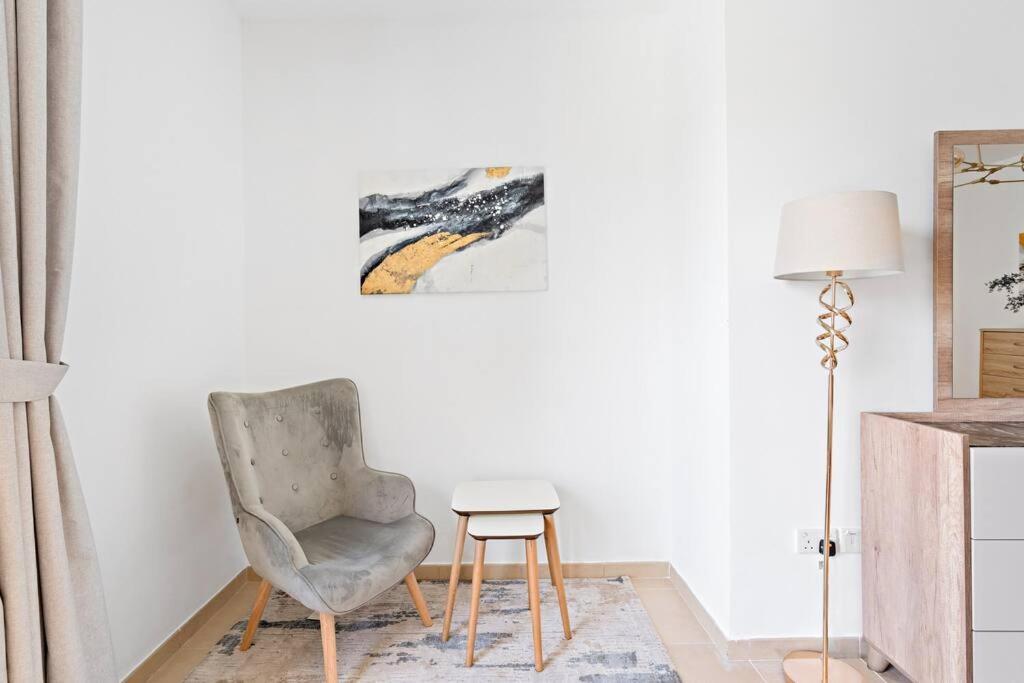 Stonetree - Access - 3br With Maids- 15th Floor *